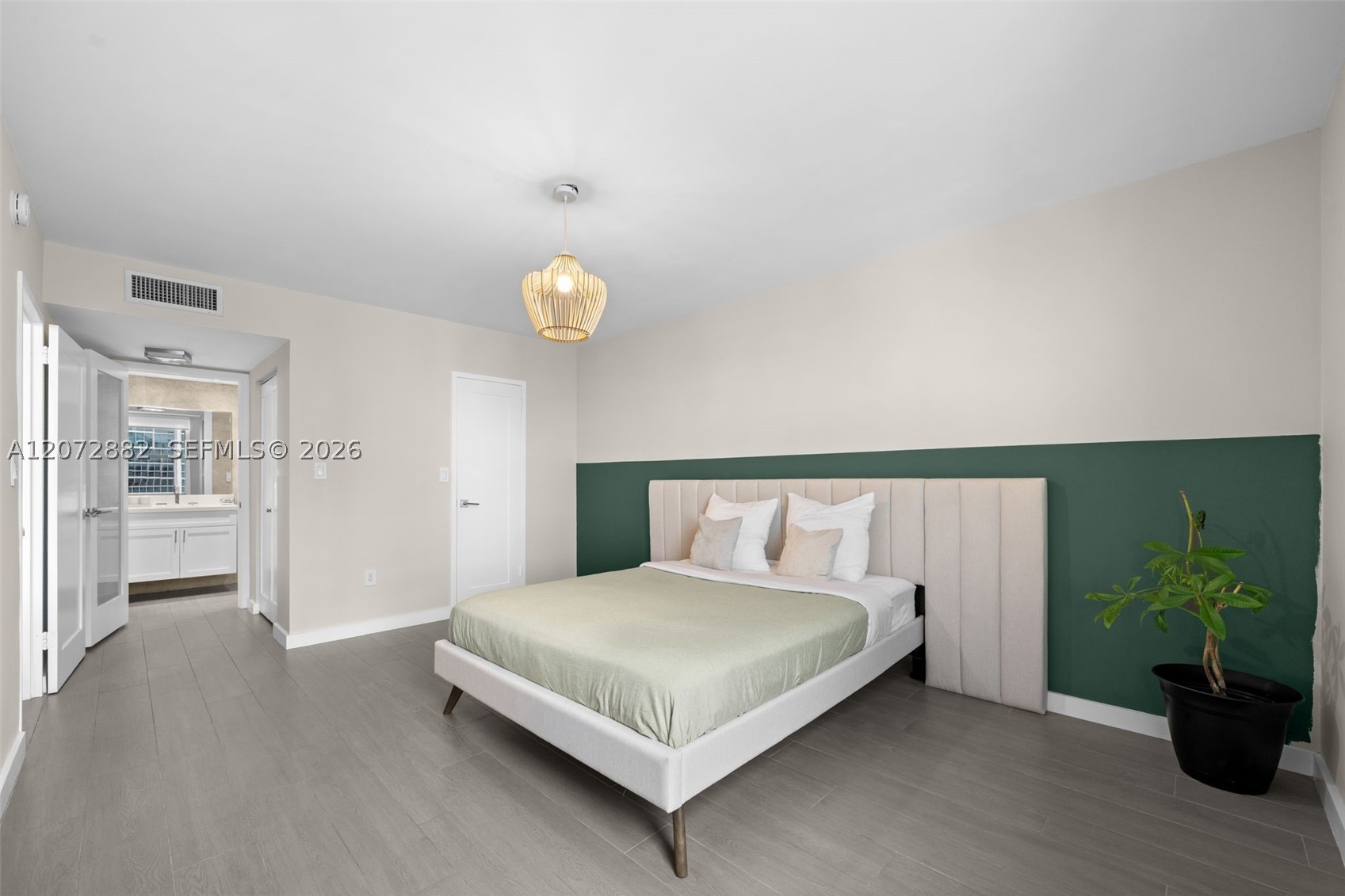 2899 Collins Ave #1624 Miami Beach, FL 33140