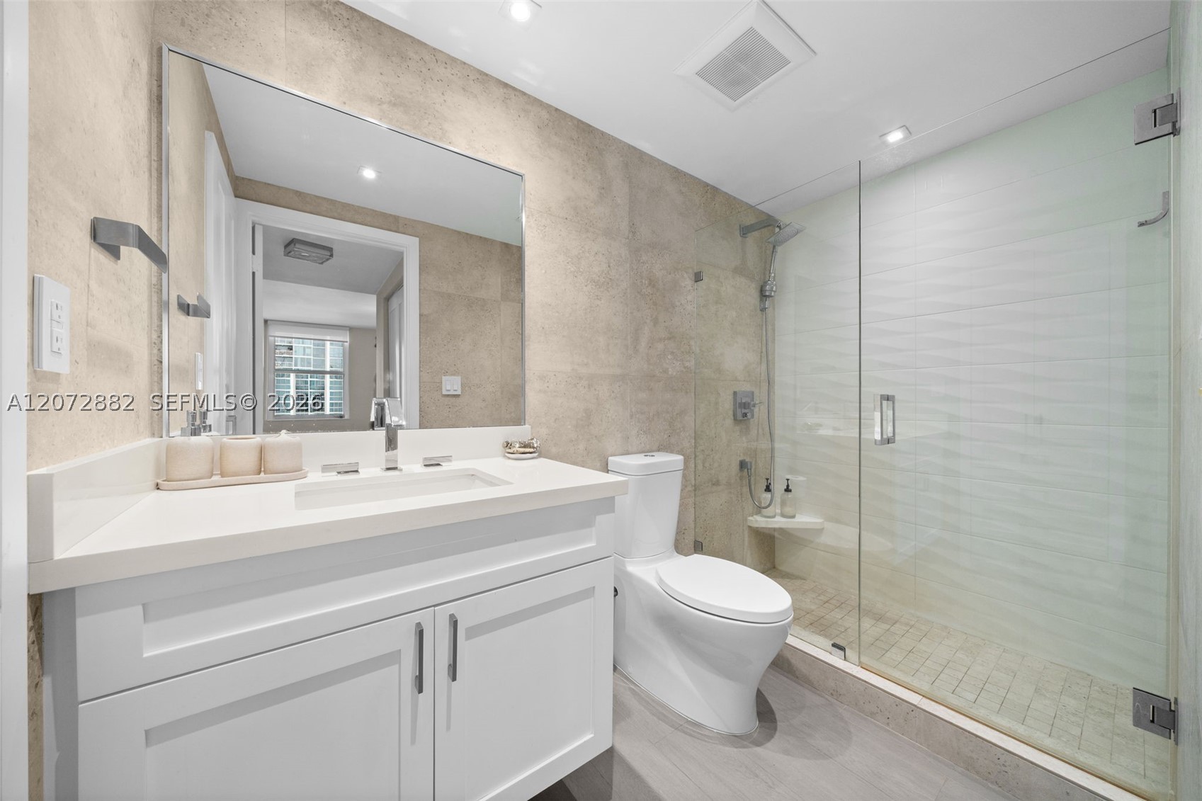 2899 Collins Ave #1624 Miami Beach, FL 33140