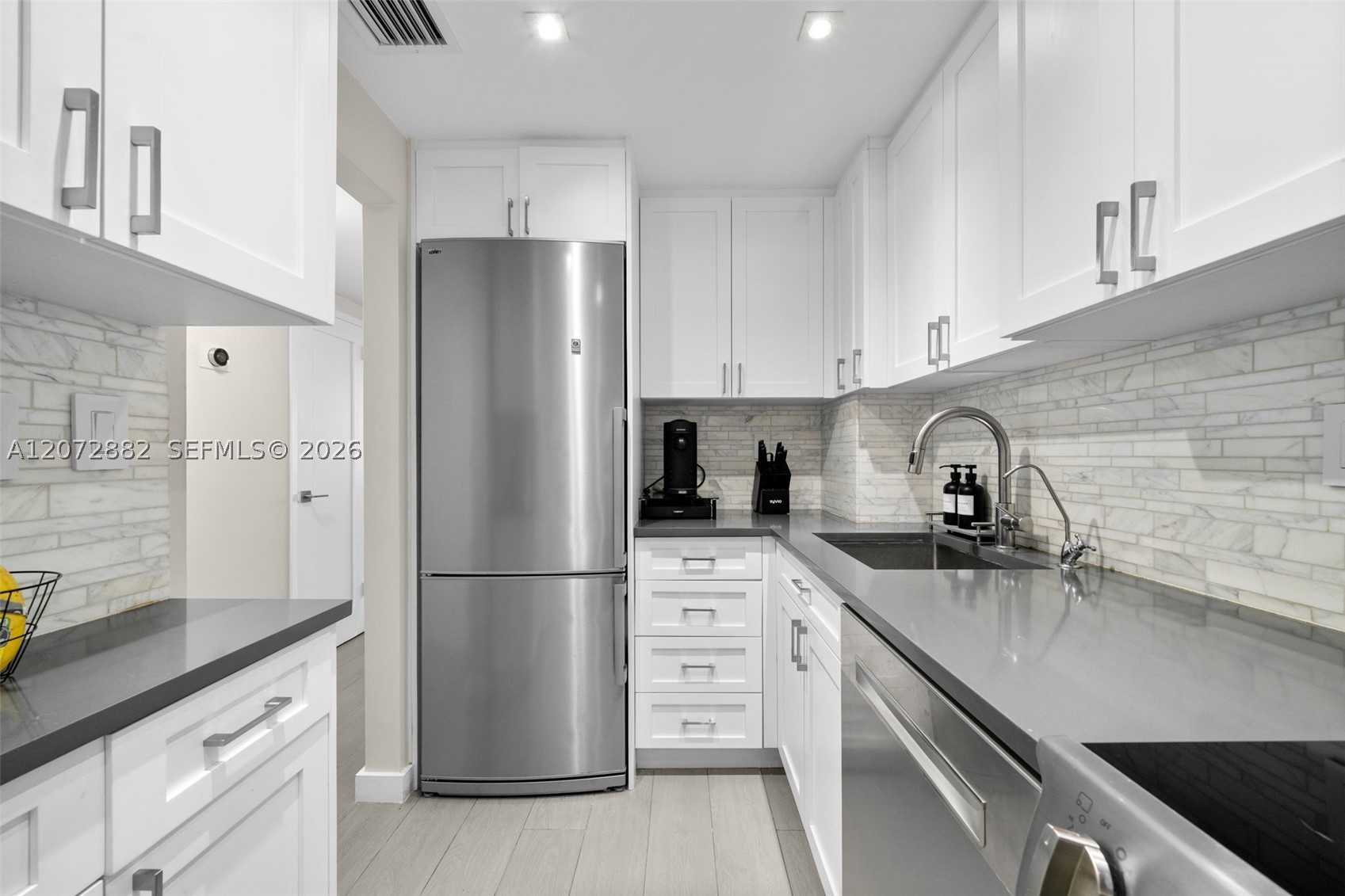 2899 Collins Ave #1624 Miami Beach, FL 33140