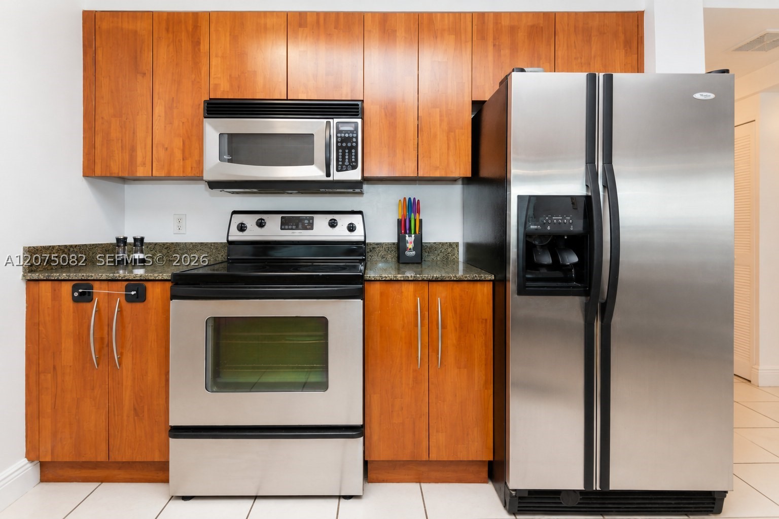 1200 Brickell Bay Dr #3207 Miami, FL 33131