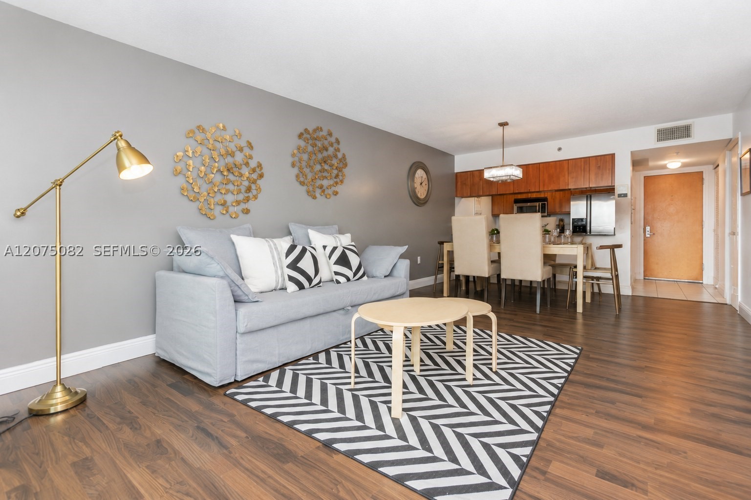 1200 Brickell Bay Dr #3207 Miami, FL 33131