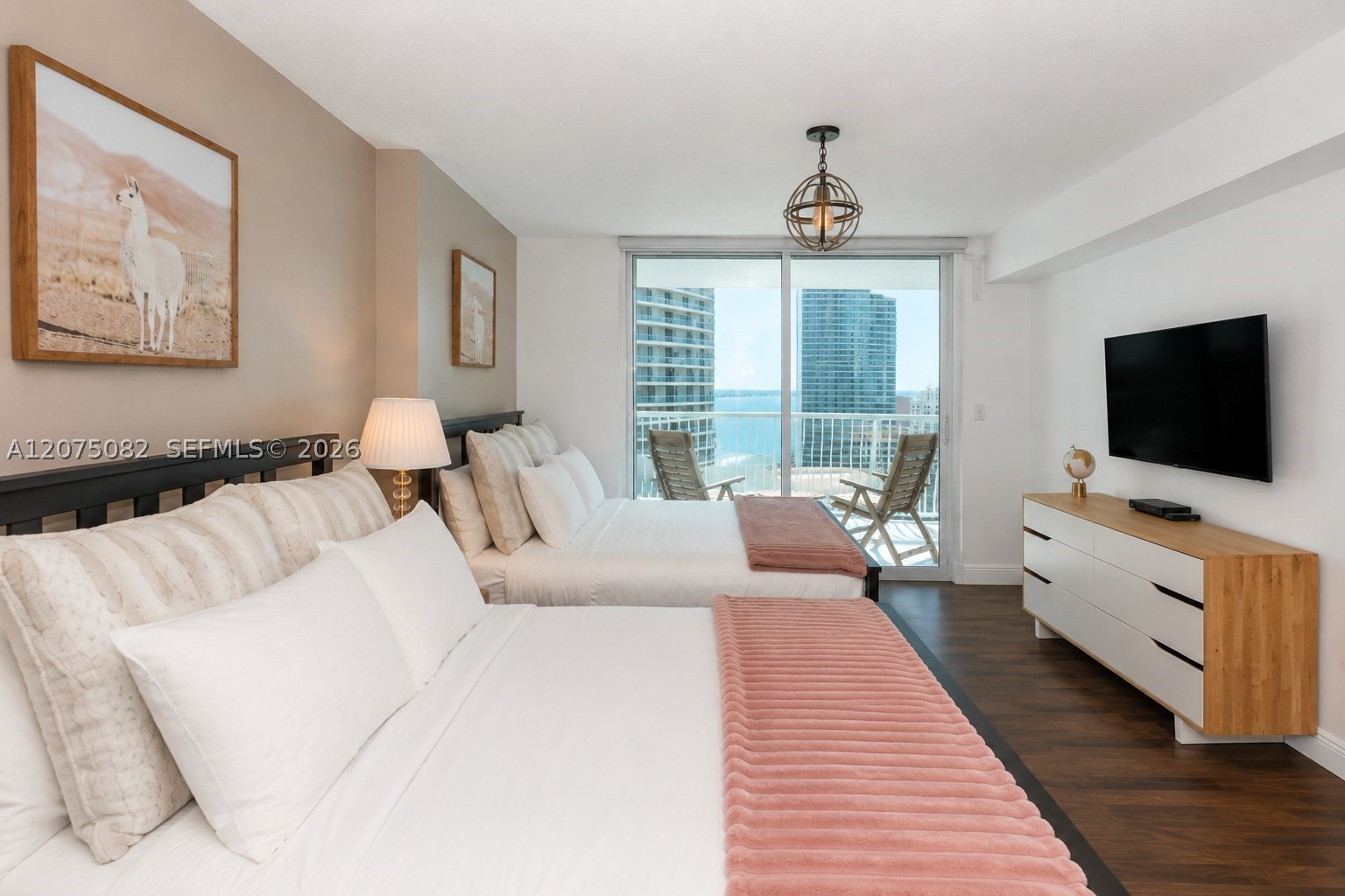 1200 Brickell Bay Dr #3207 Miami, FL 33131