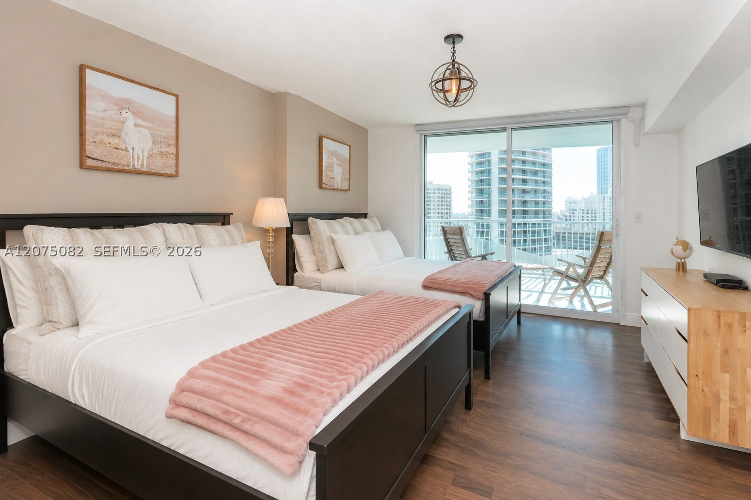 1200 Brickell Bay Dr #3207 Miami, FL 33131