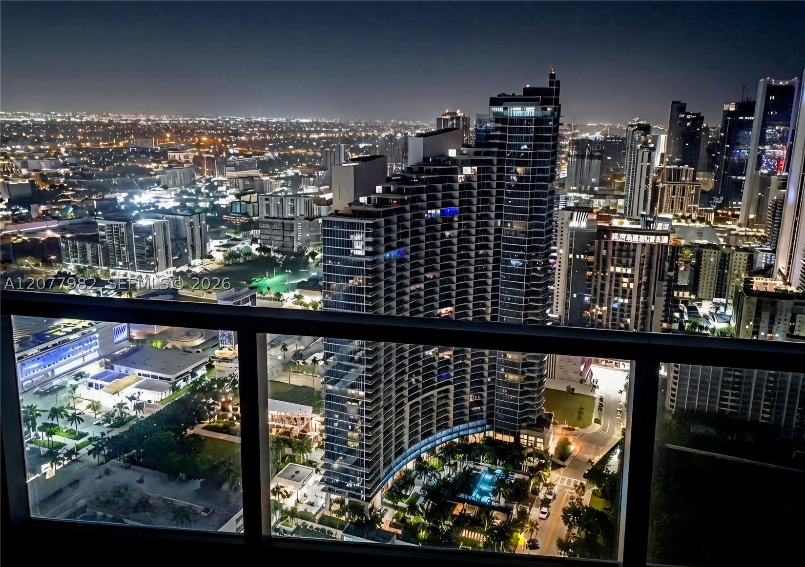 1900 N Bayshore Dr #5004