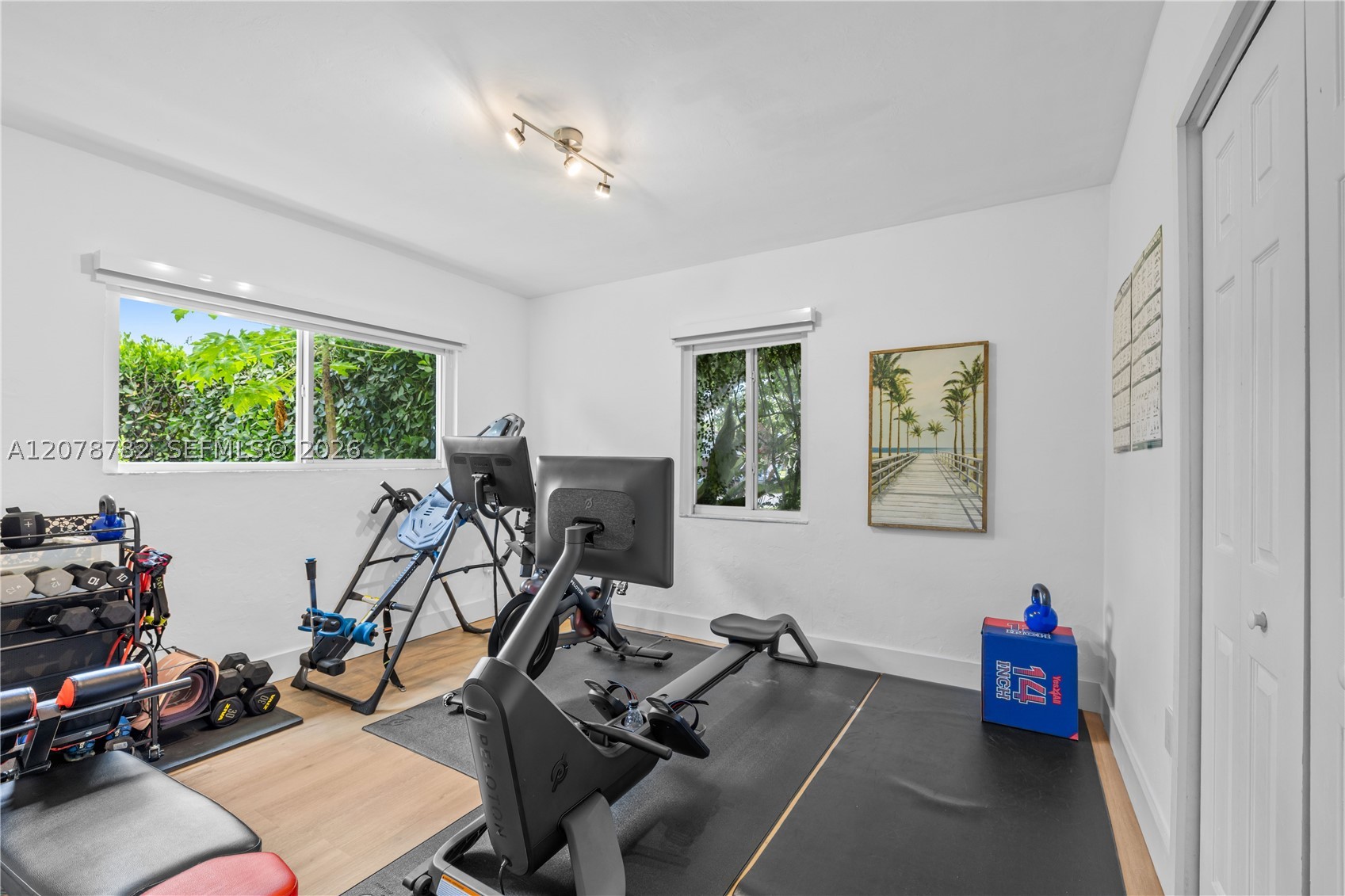 6811 SW 48th Ter Miami, FL 33155