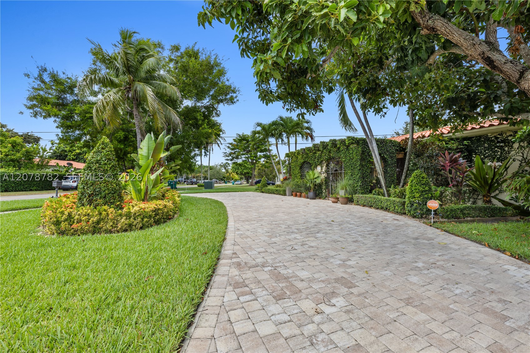 6811 SW 48th Ter Miami, FL 33155