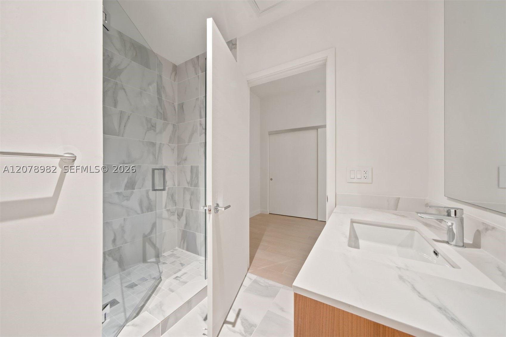 1400 Biscayne Blvd #505 Miami, FL 33132