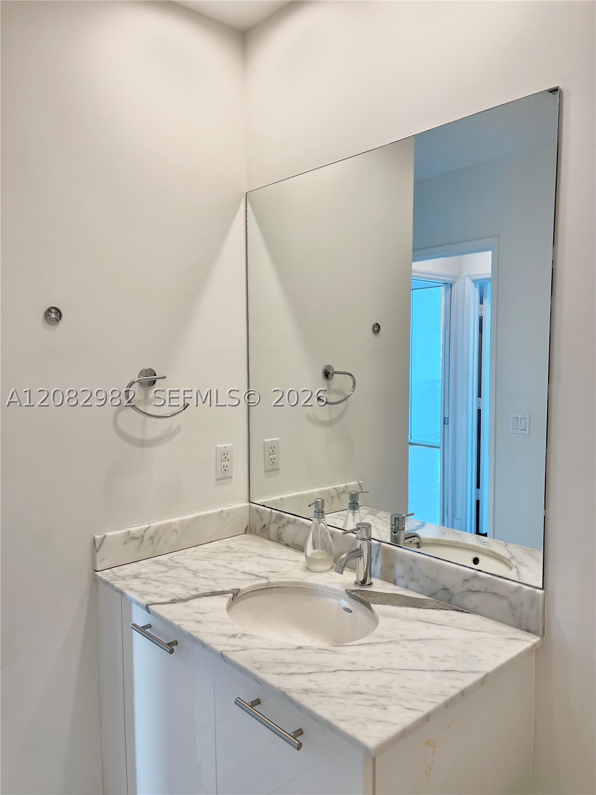 image The Plaza on Brickell East12