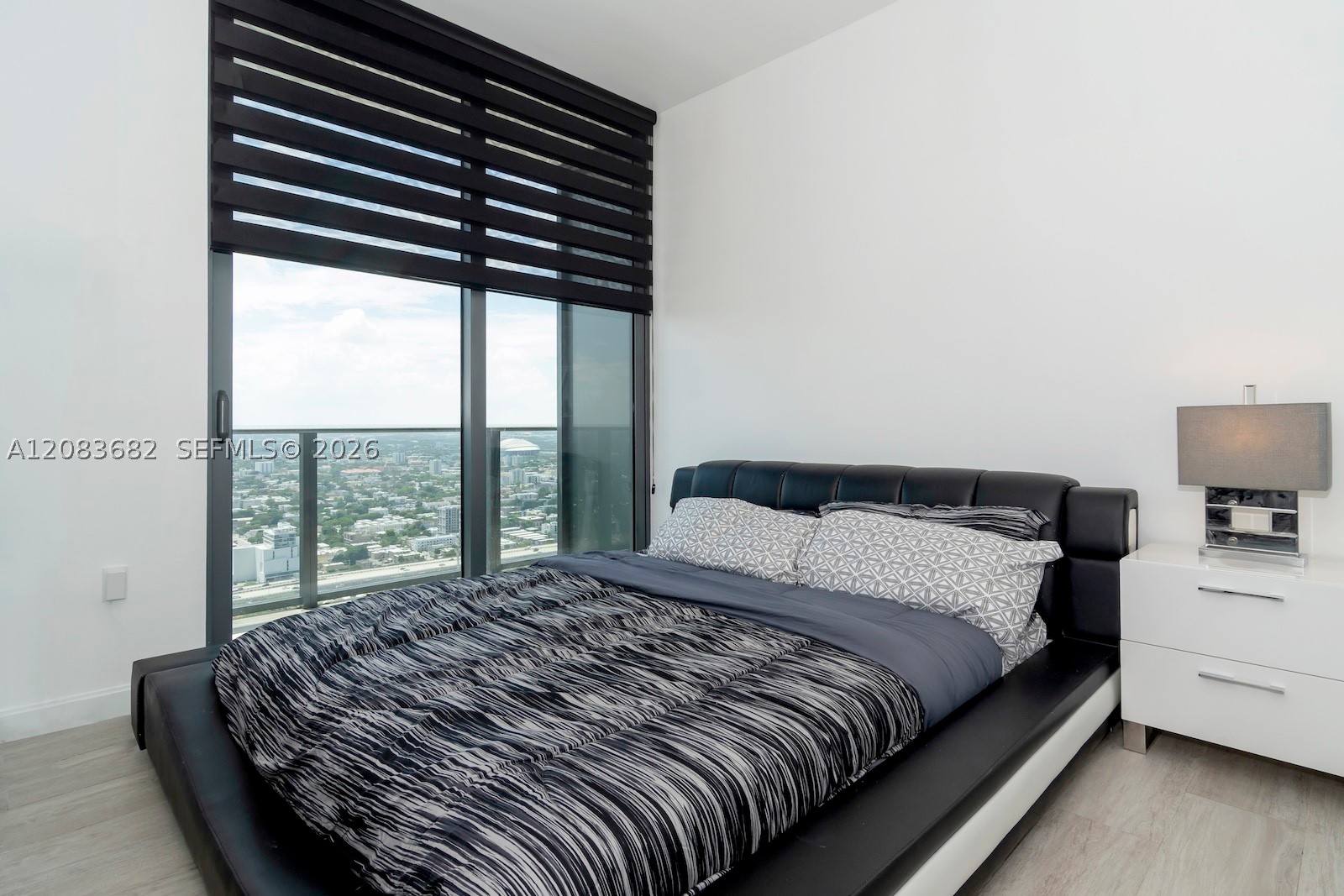 image Brickell Heights West25