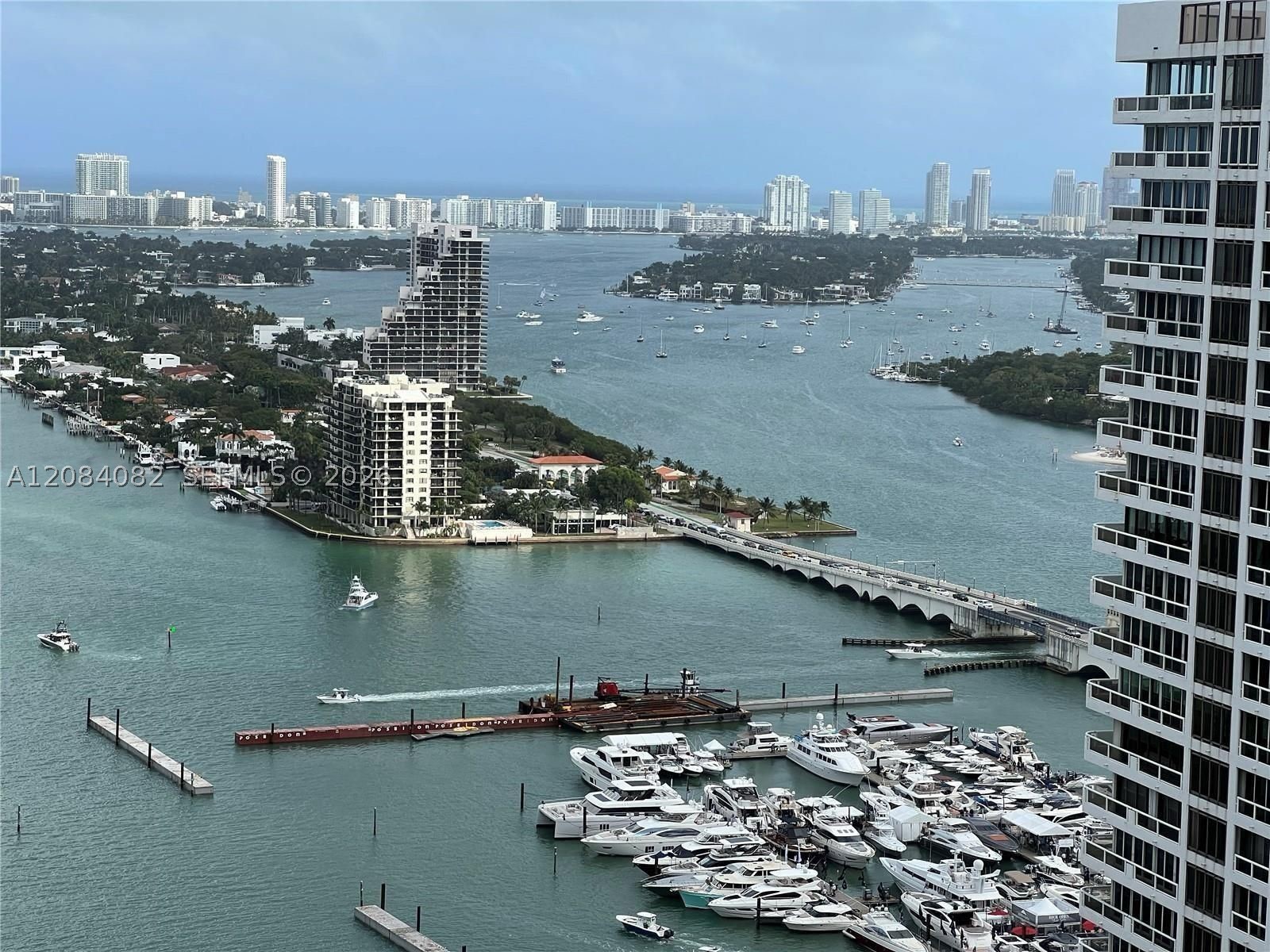 1750 N Bayshore Dr #3402