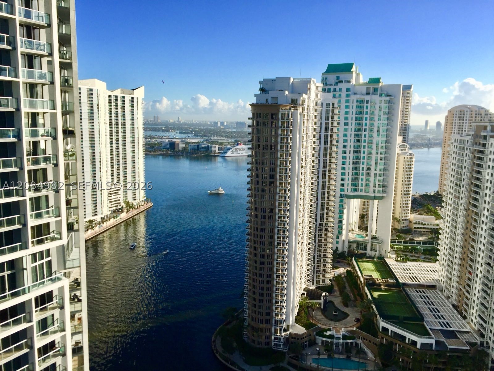 495 Brickell Ave #3410