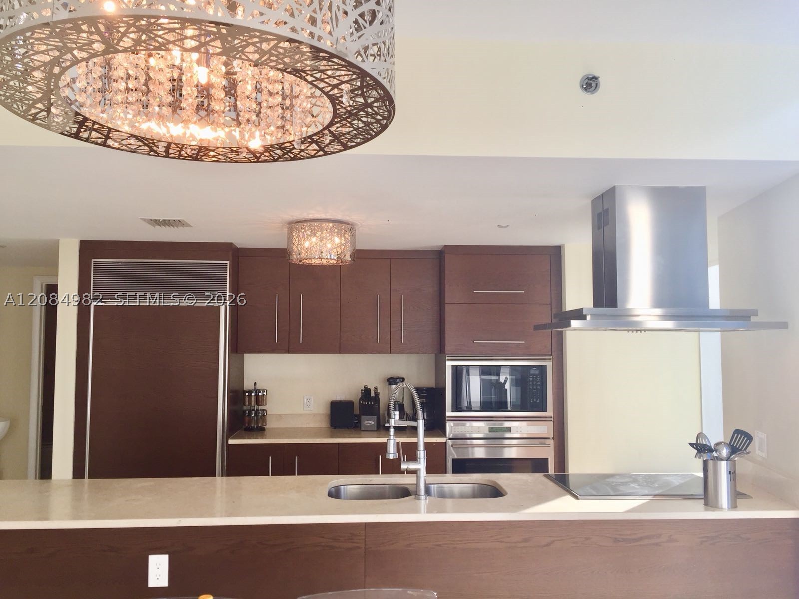 image Icon Brickell II16