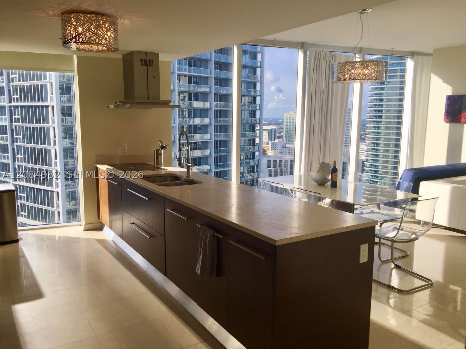 image Icon Brickell II18