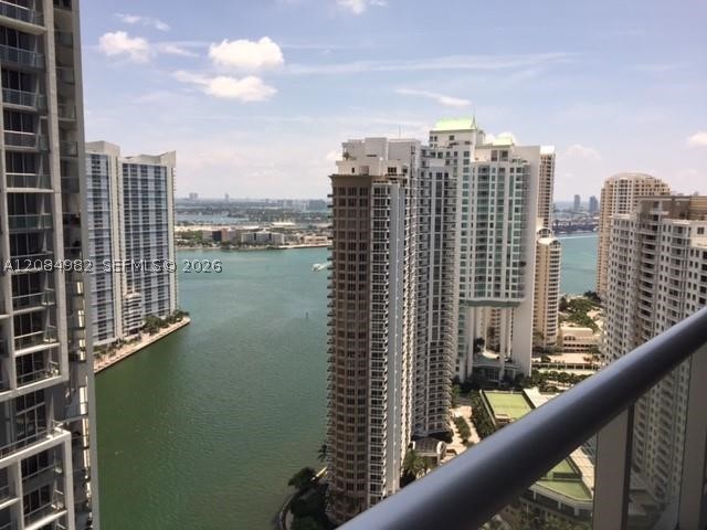 image Icon Brickell II24