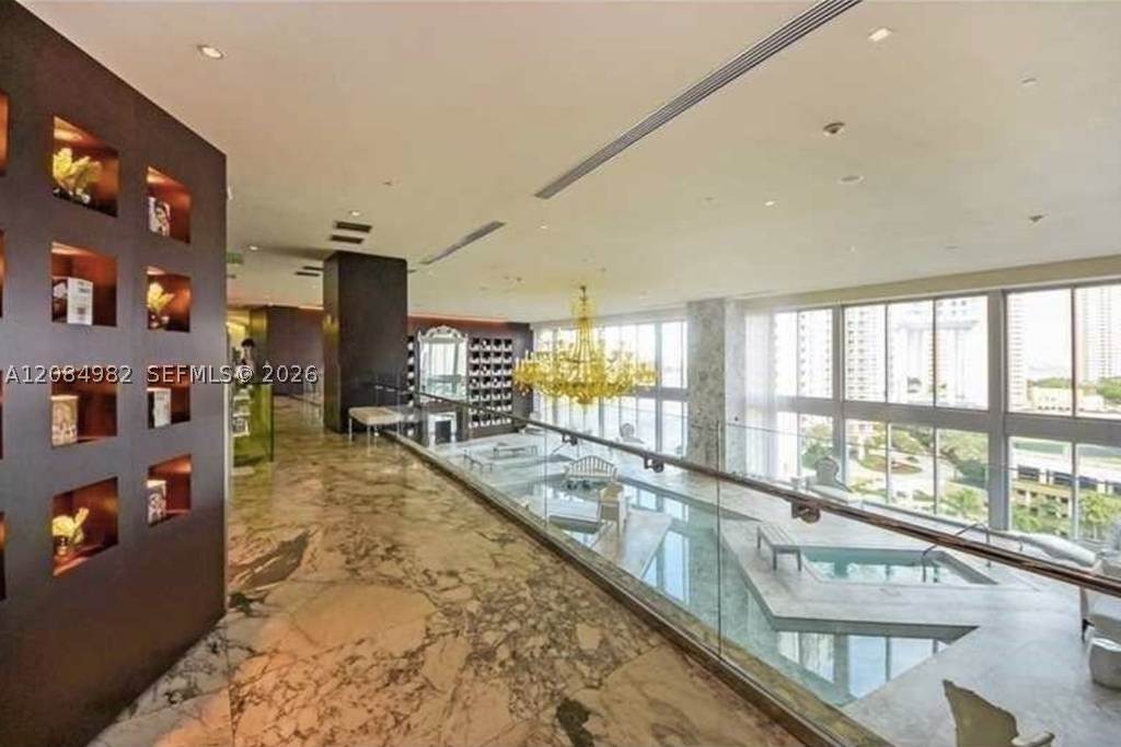 image Icon Brickell II44