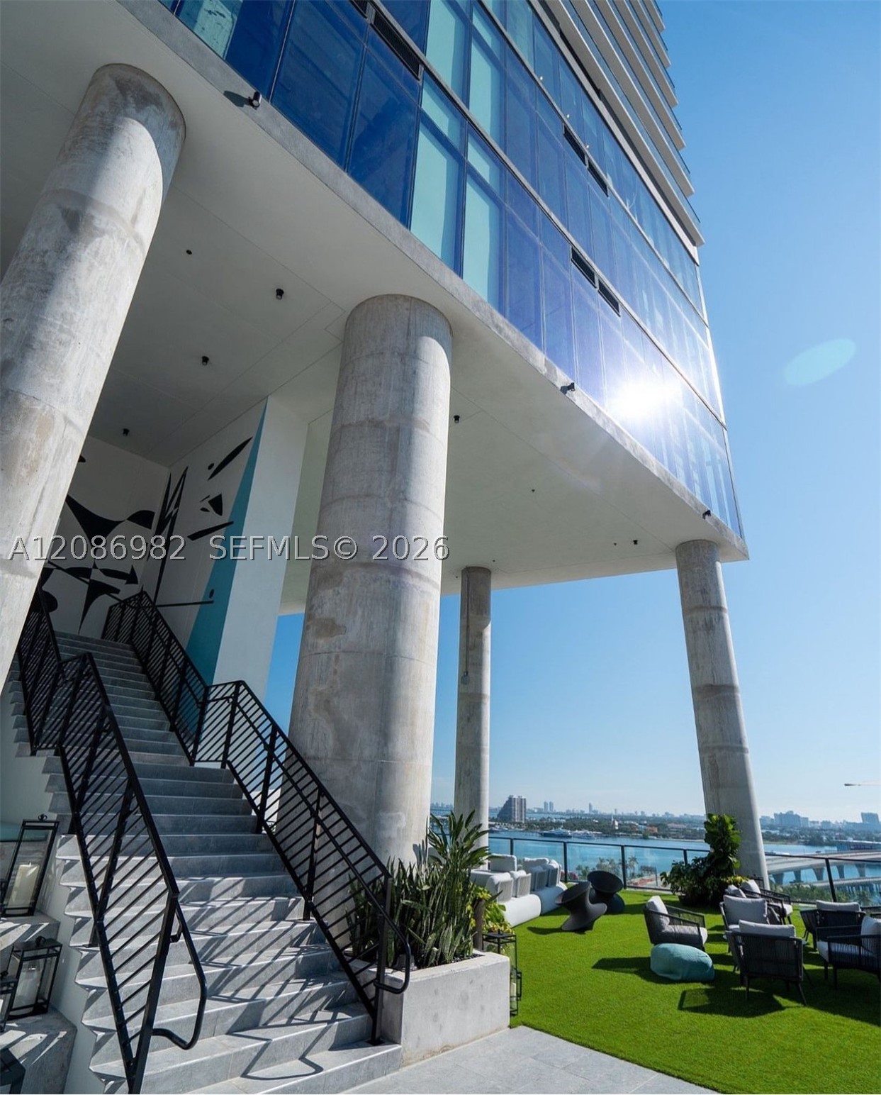 image The Elser Hotel & Residences2