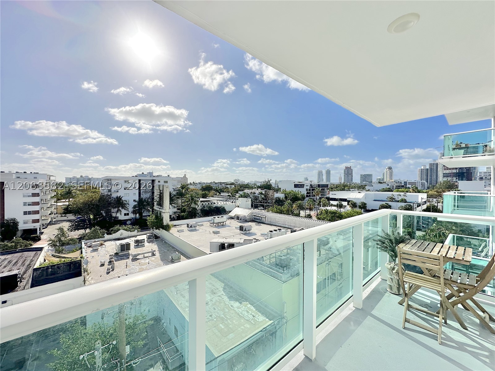 1035 West Ave #704