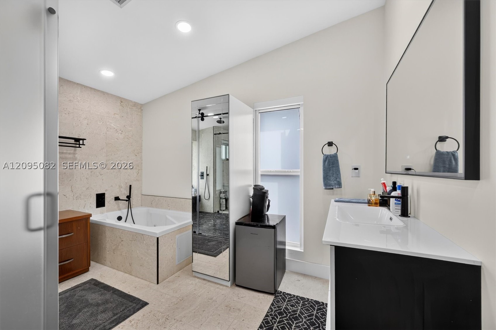 6750 SW 74th St South Miami, FL 33143