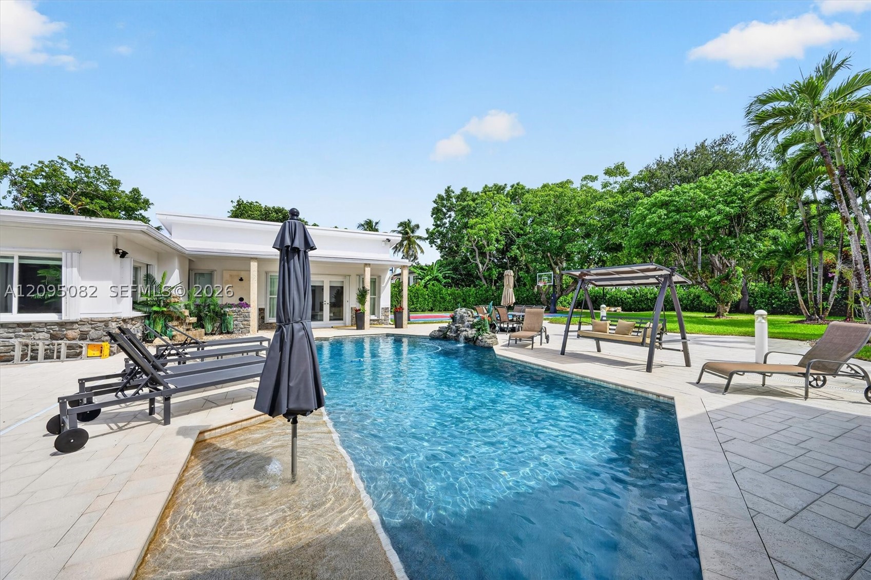 6750 SW 74th St South Miami, FL 33143