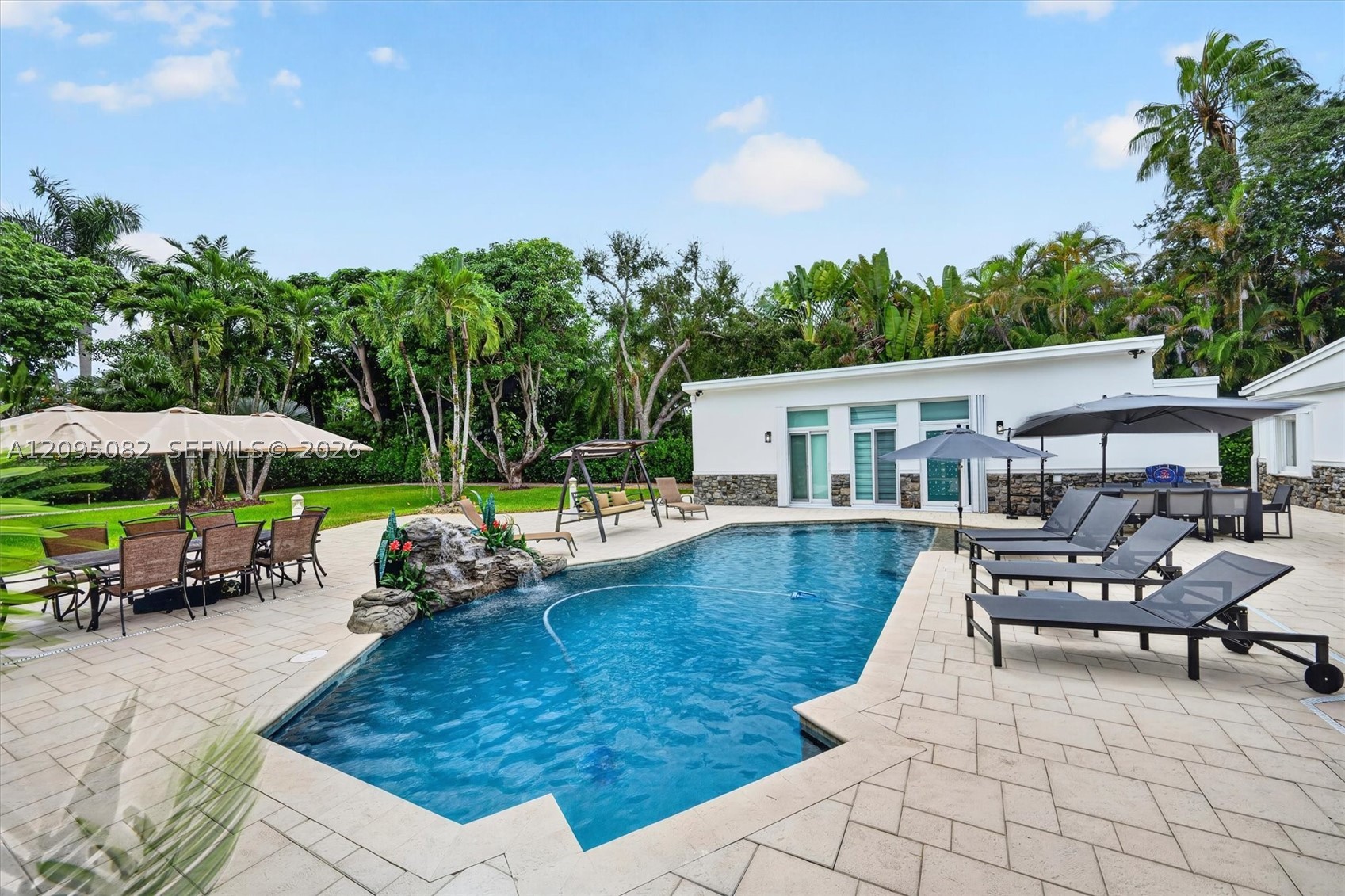 6750 SW 74th St South Miami, FL 33143