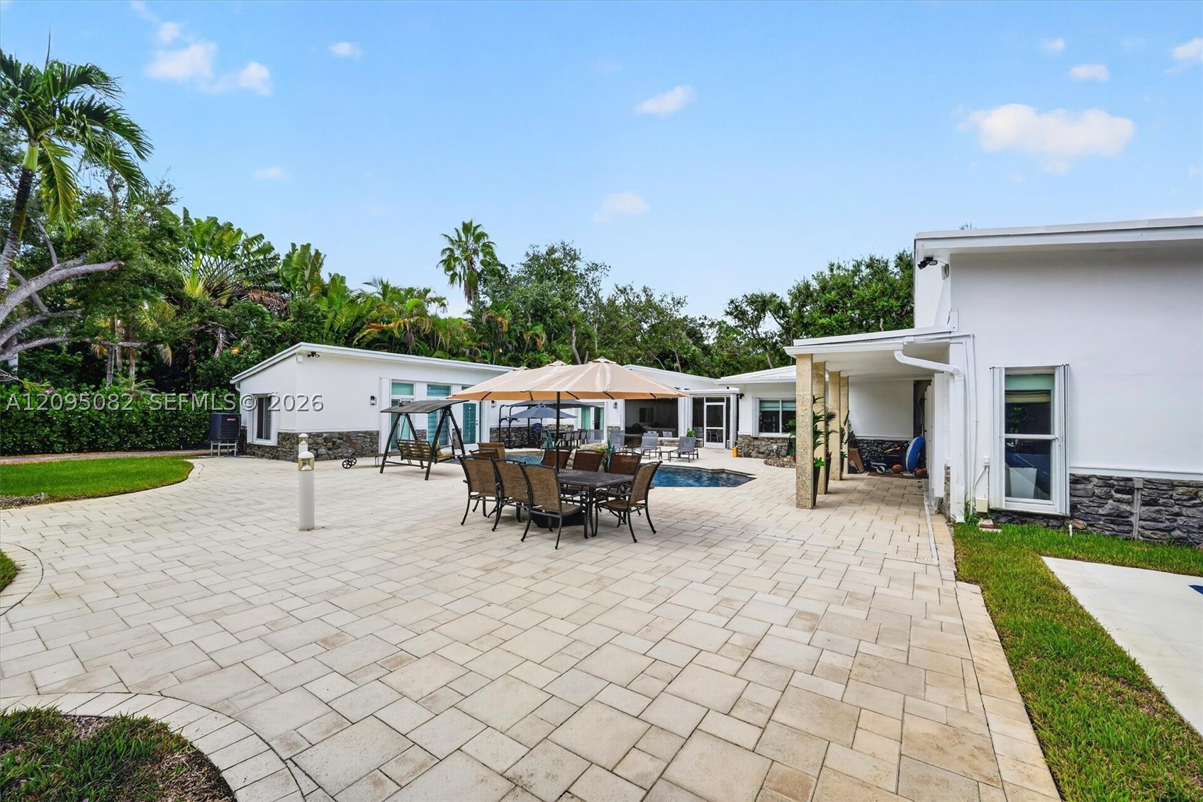 6750 SW 74th St South Miami, FL 33143