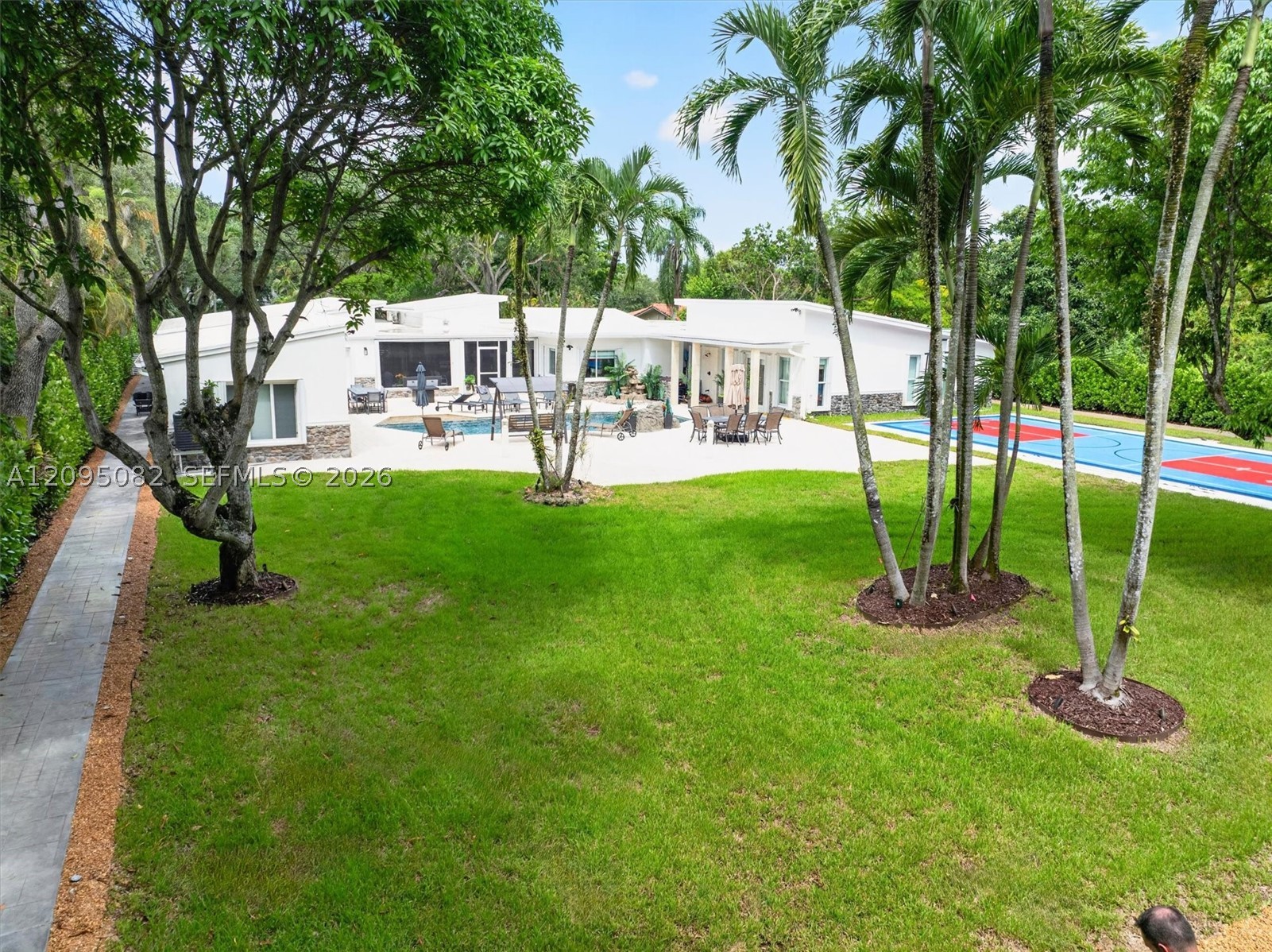 6750 SW 74th St South Miami, FL 33143