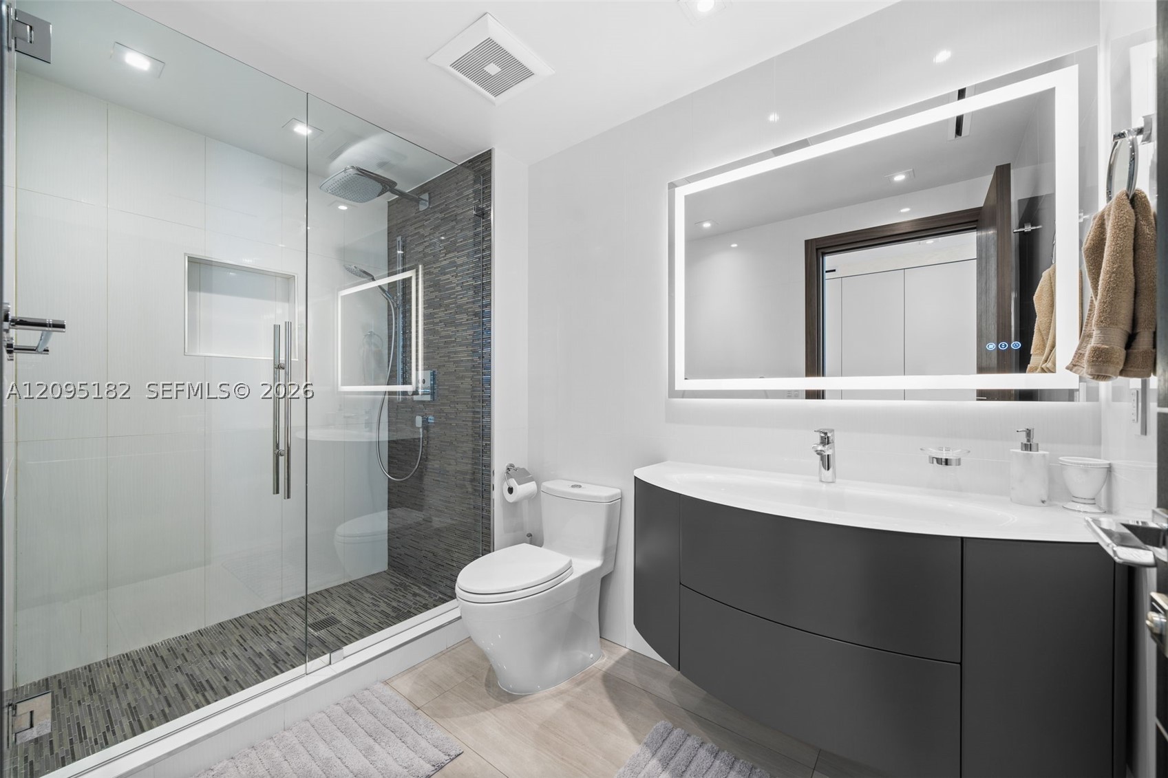 3301 NE 183rd St #2001 Aventura, FL 33160