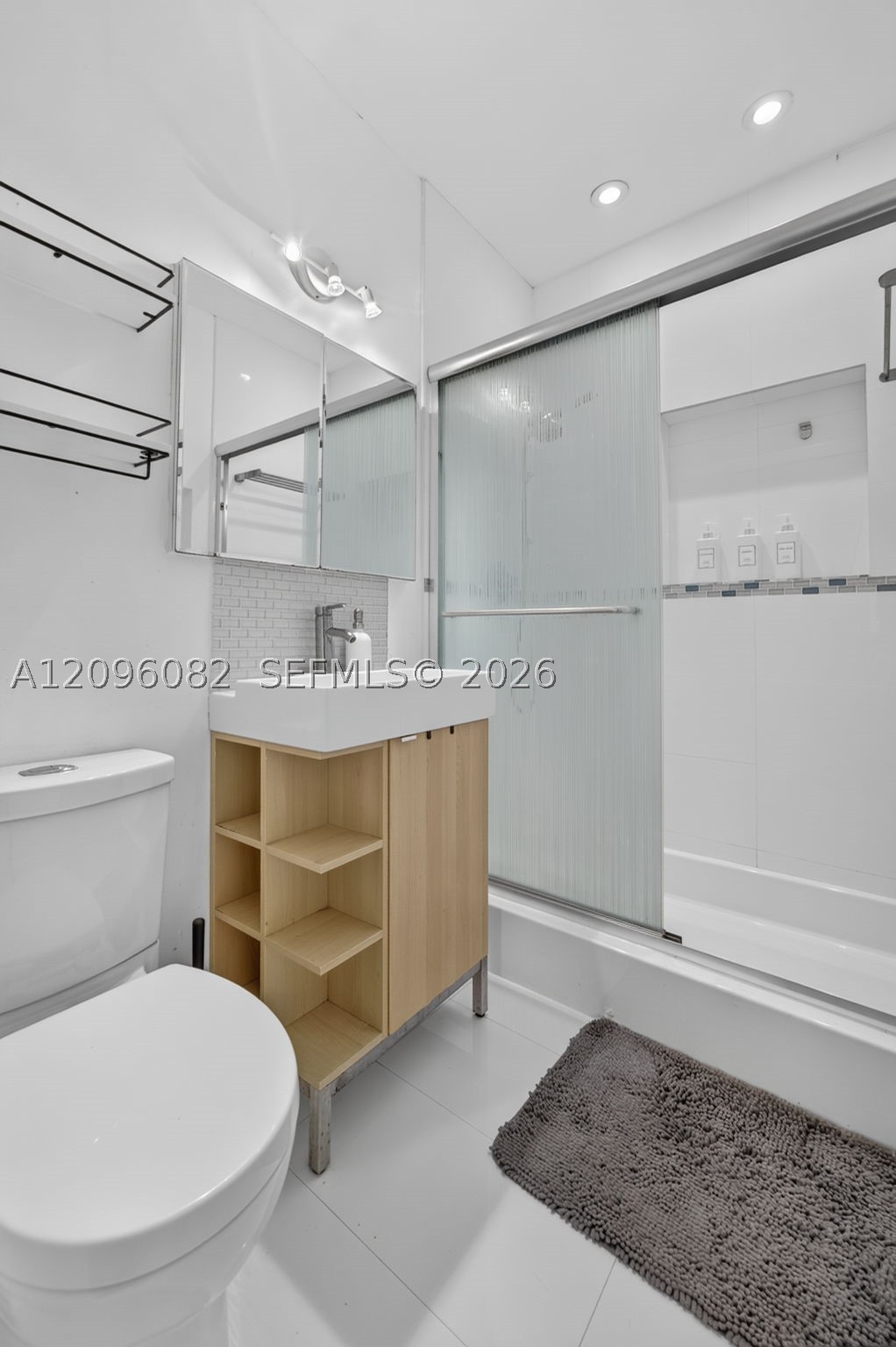 2611 SW 19th Ter Miami, FL 33145