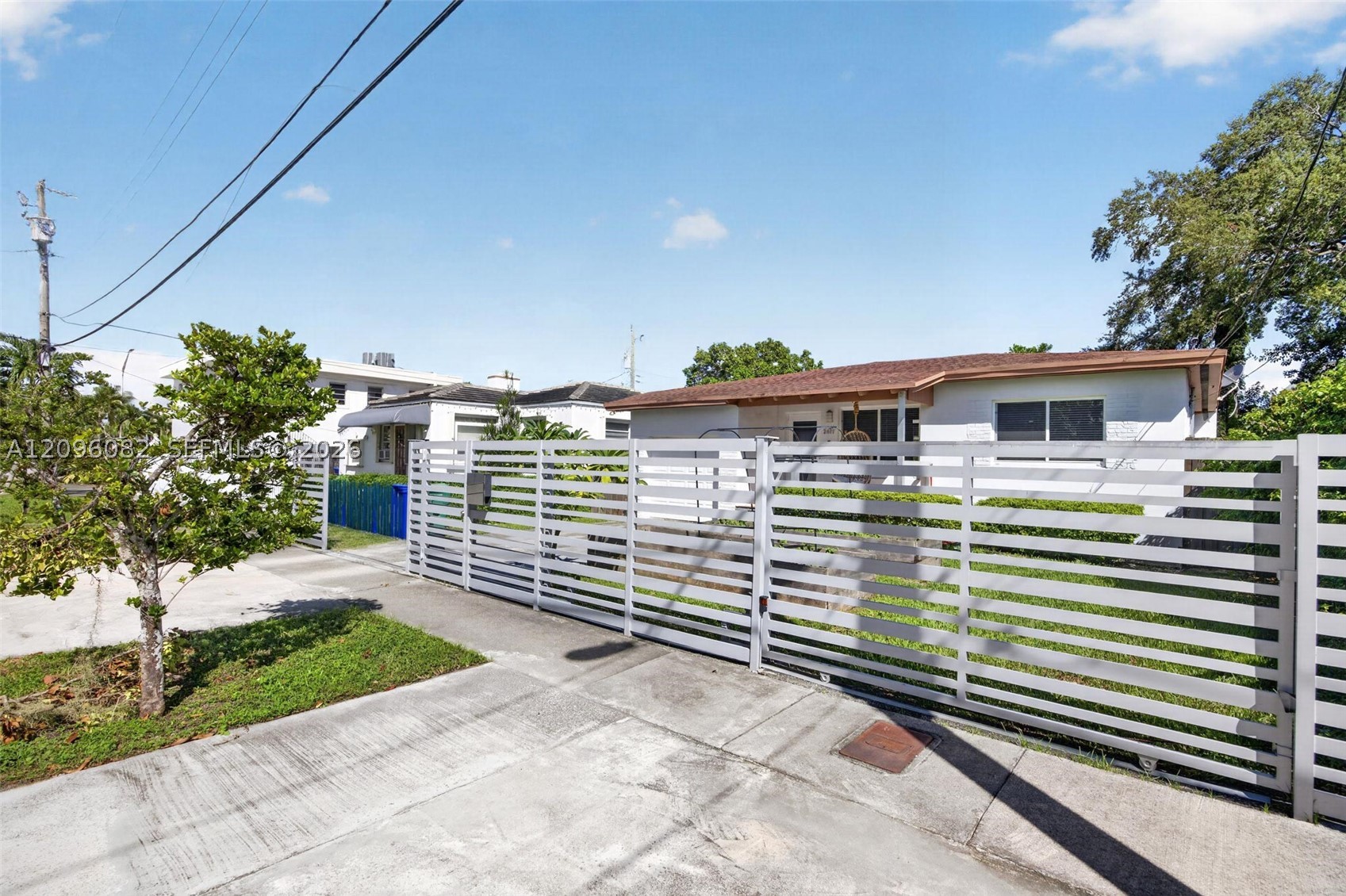 2611 SW 19th Ter Miami, FL 33145