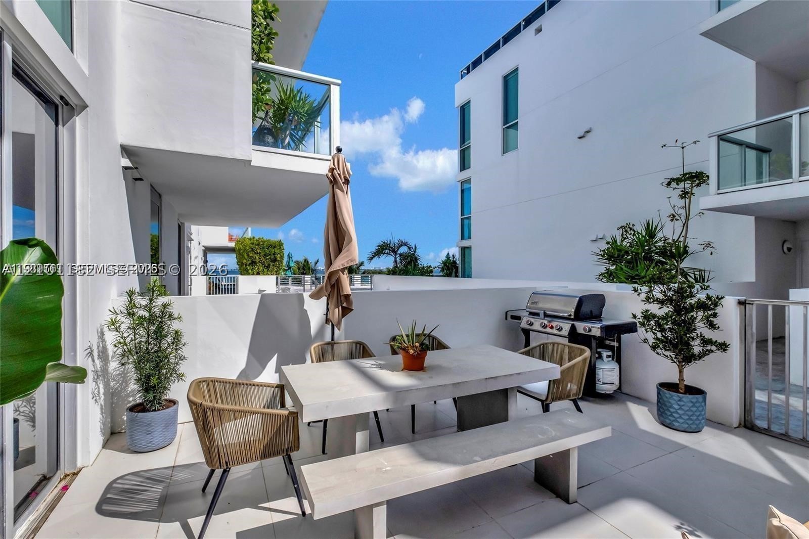 720 NE 62nd St #307 Miami, FL 33138