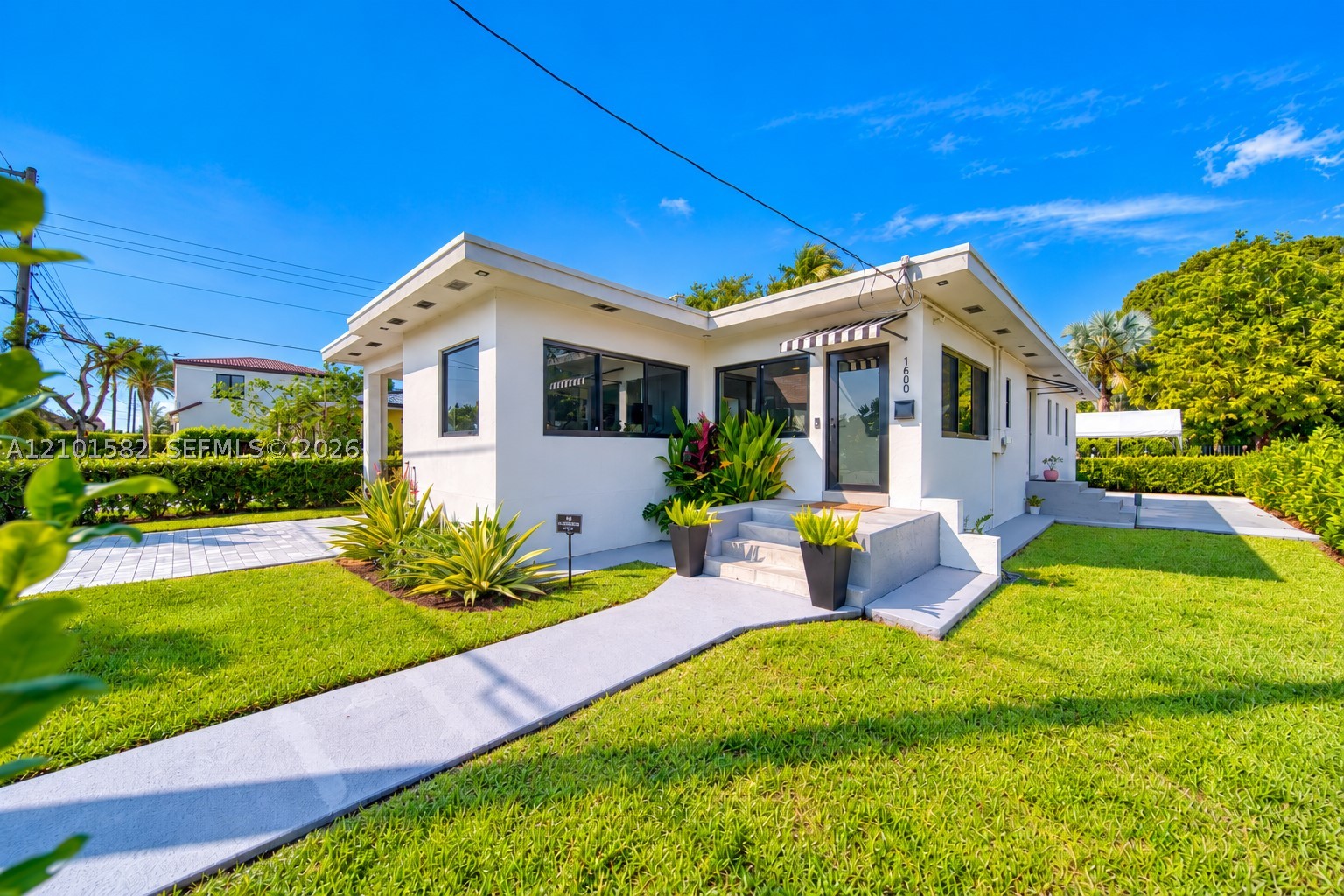 1600 SW 17th Ave