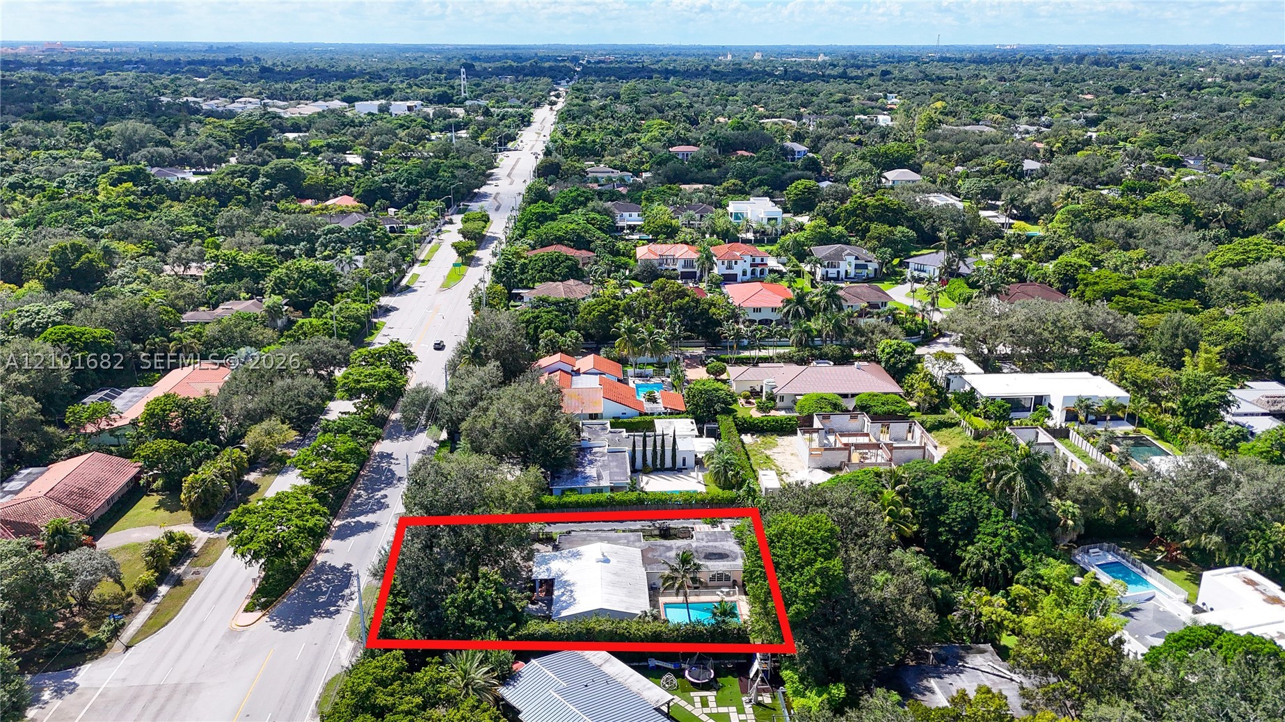 6851 Sunset Dr South Miami, FL 33143