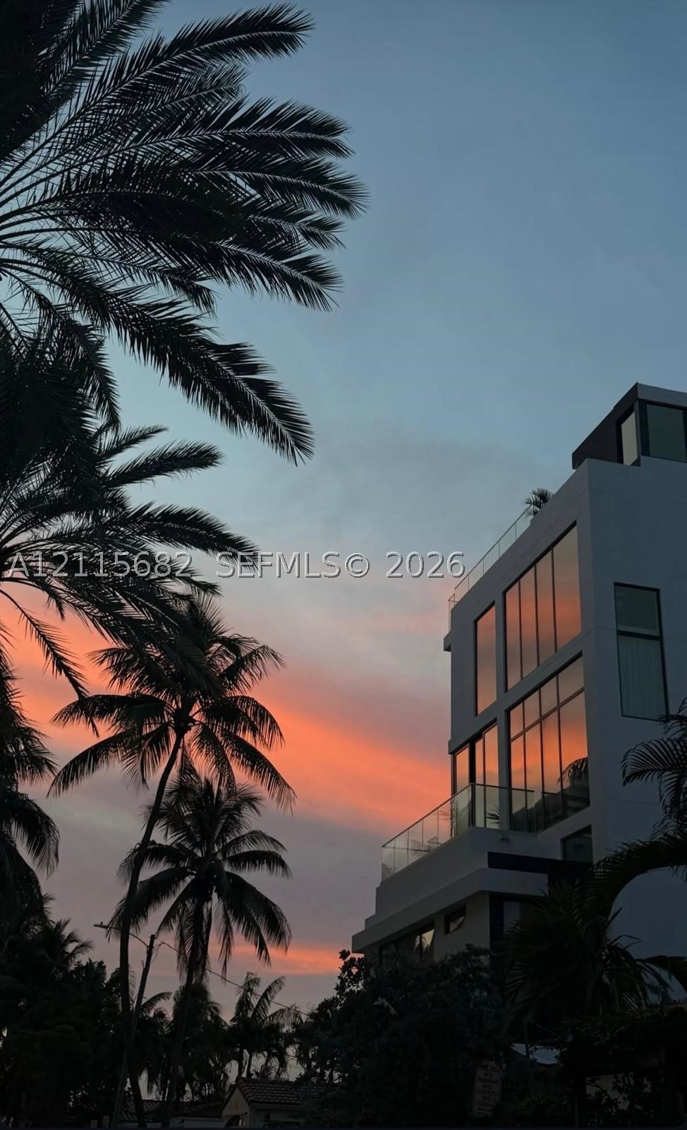 11 Century Ln Miami Beach, FL 33139