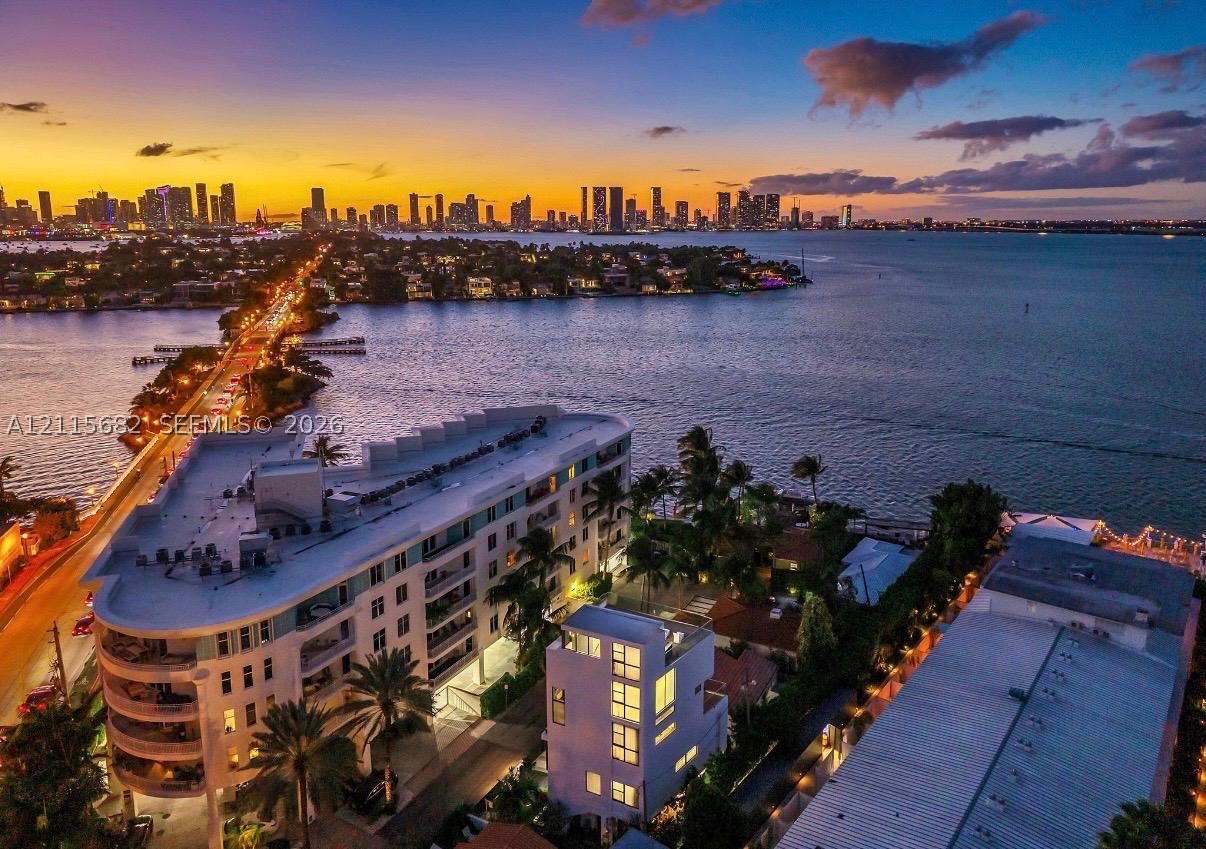 11 Century Ln Miami Beach, FL 33139