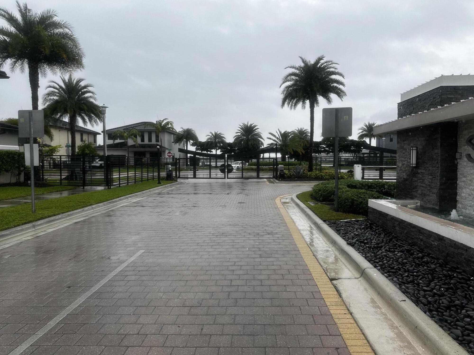 8810 NW 155th Miami Lakes, FL 33018