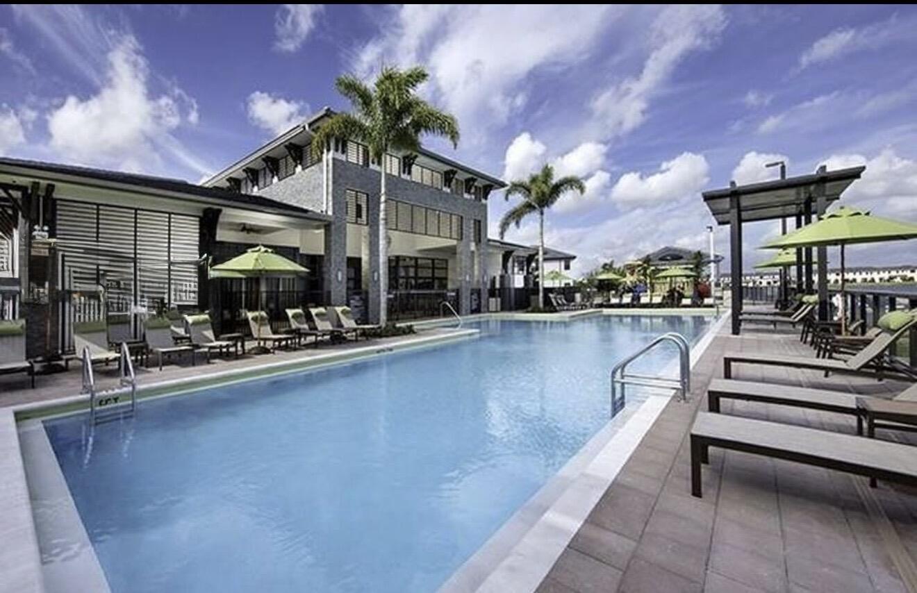 8810 NW 155th Miami Lakes, FL 33018