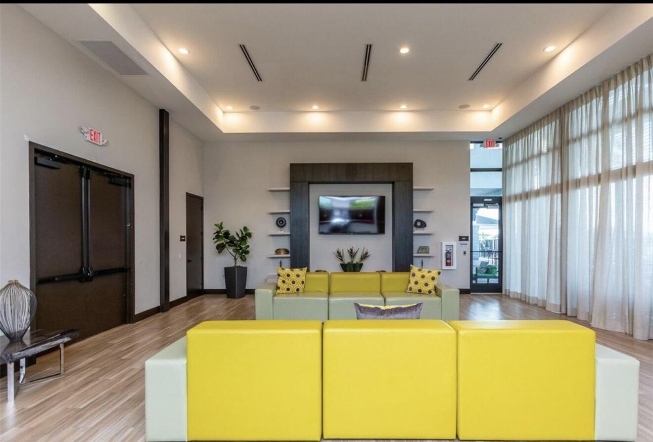 8810 NW 155th Miami Lakes, FL 33018