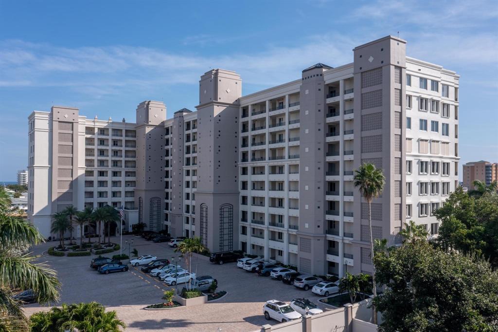 2880 NE 14th St #808