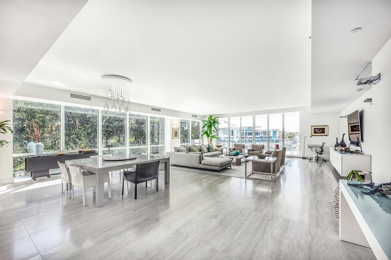 353 Sunset #202 Fort Lauderdale, FL 33301