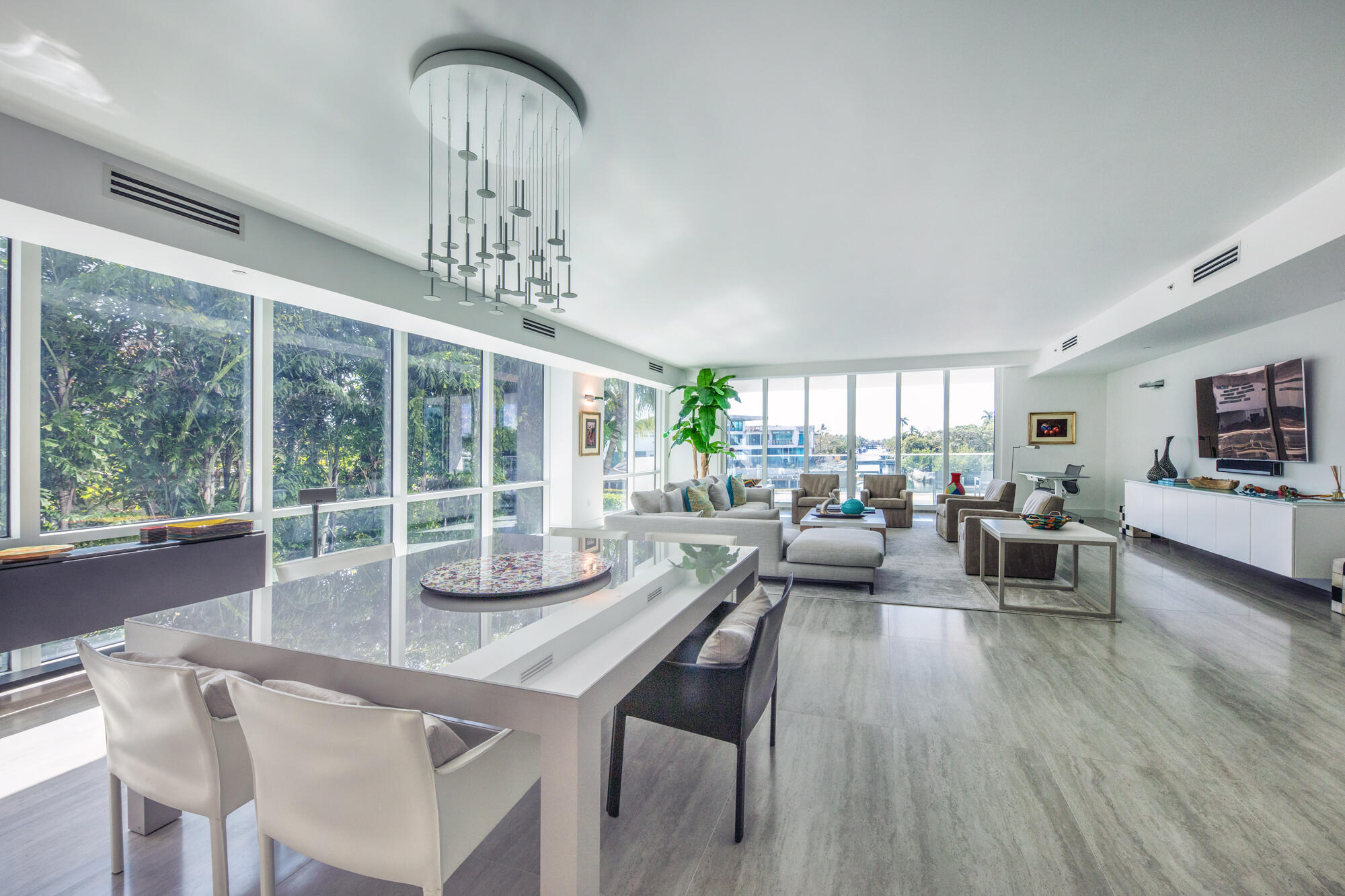 353 Sunset #202 Fort Lauderdale, FL 33301