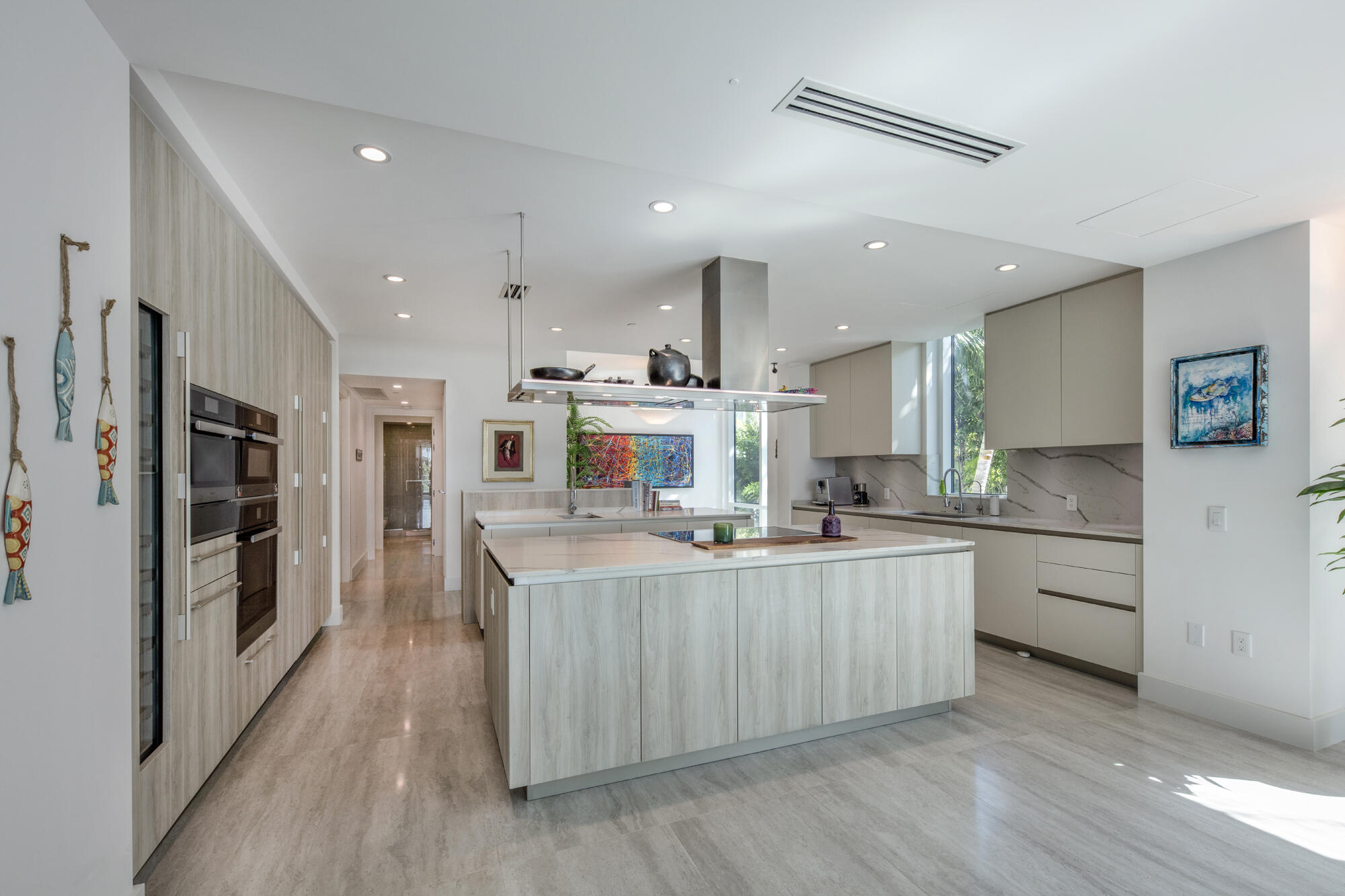 353 Sunset #202 Fort Lauderdale, FL 33301