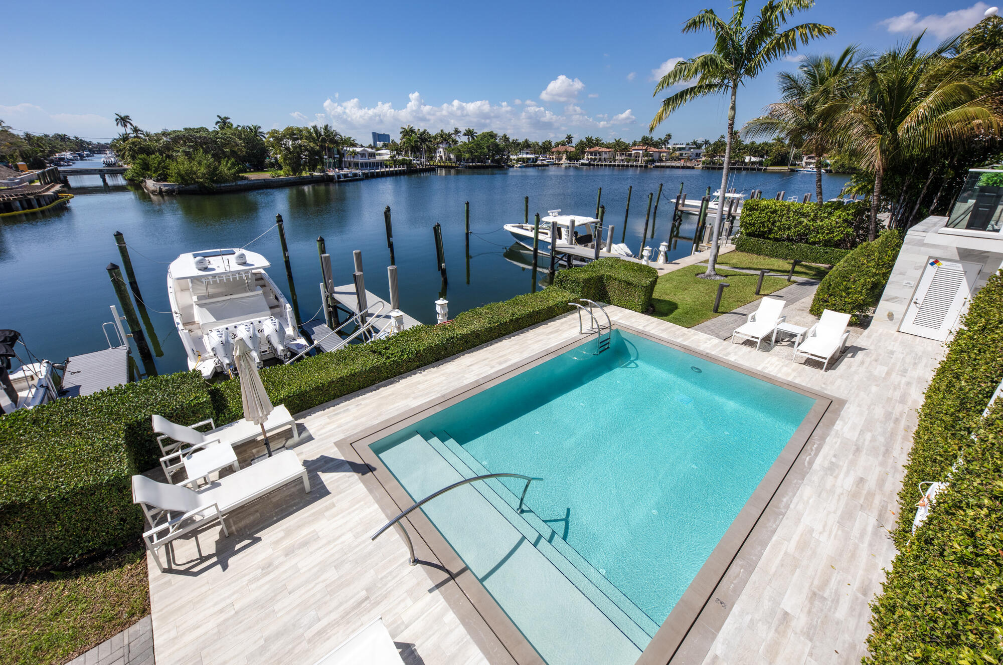 353 Sunset #202 Fort Lauderdale, FL 33301