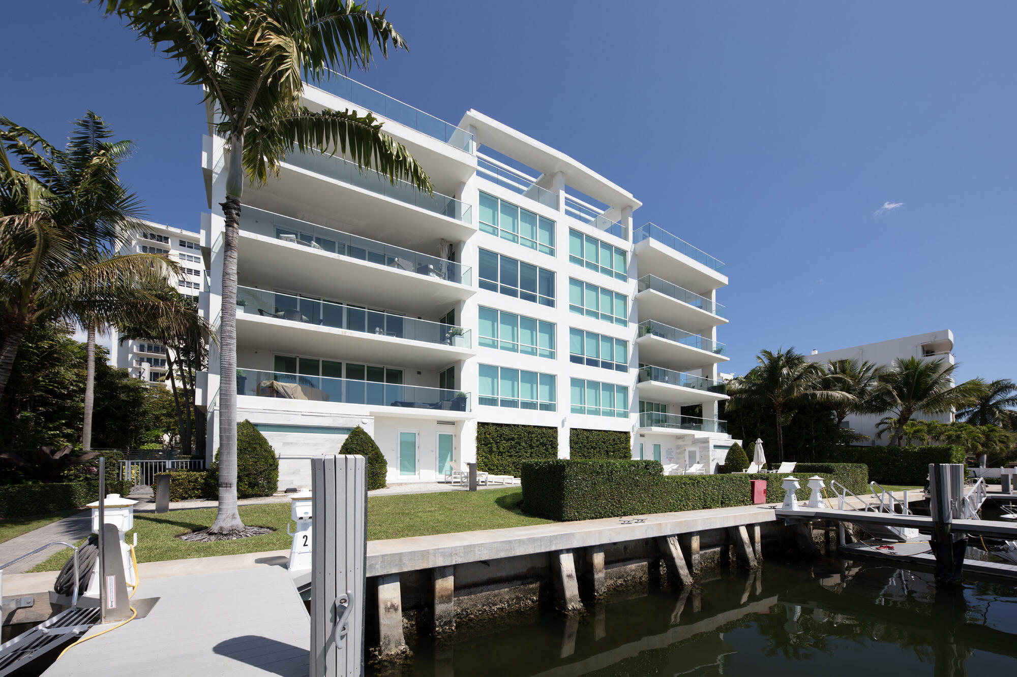 353 Sunset #202 Fort Lauderdale, FL 33301