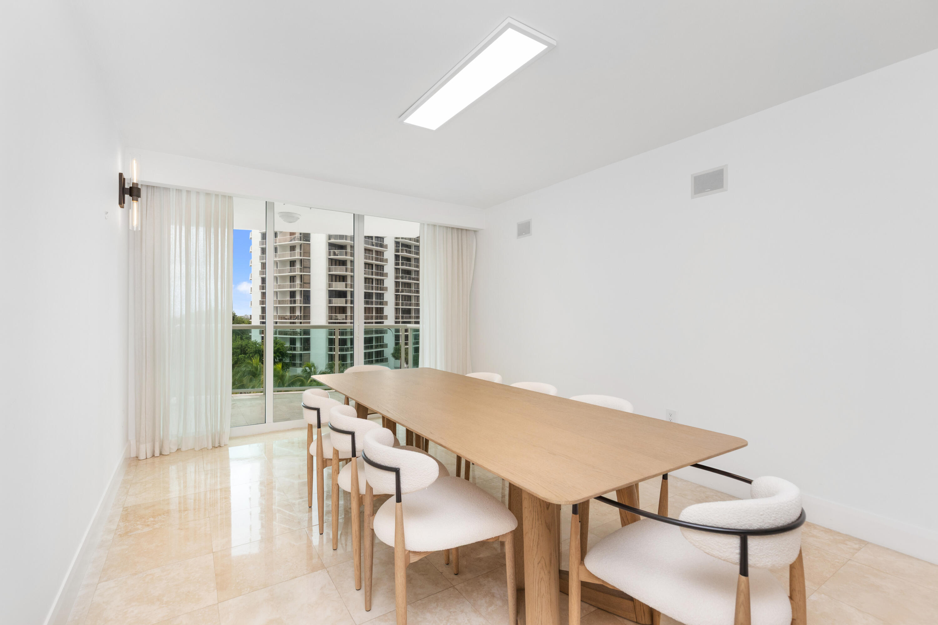 image Hamptons South44