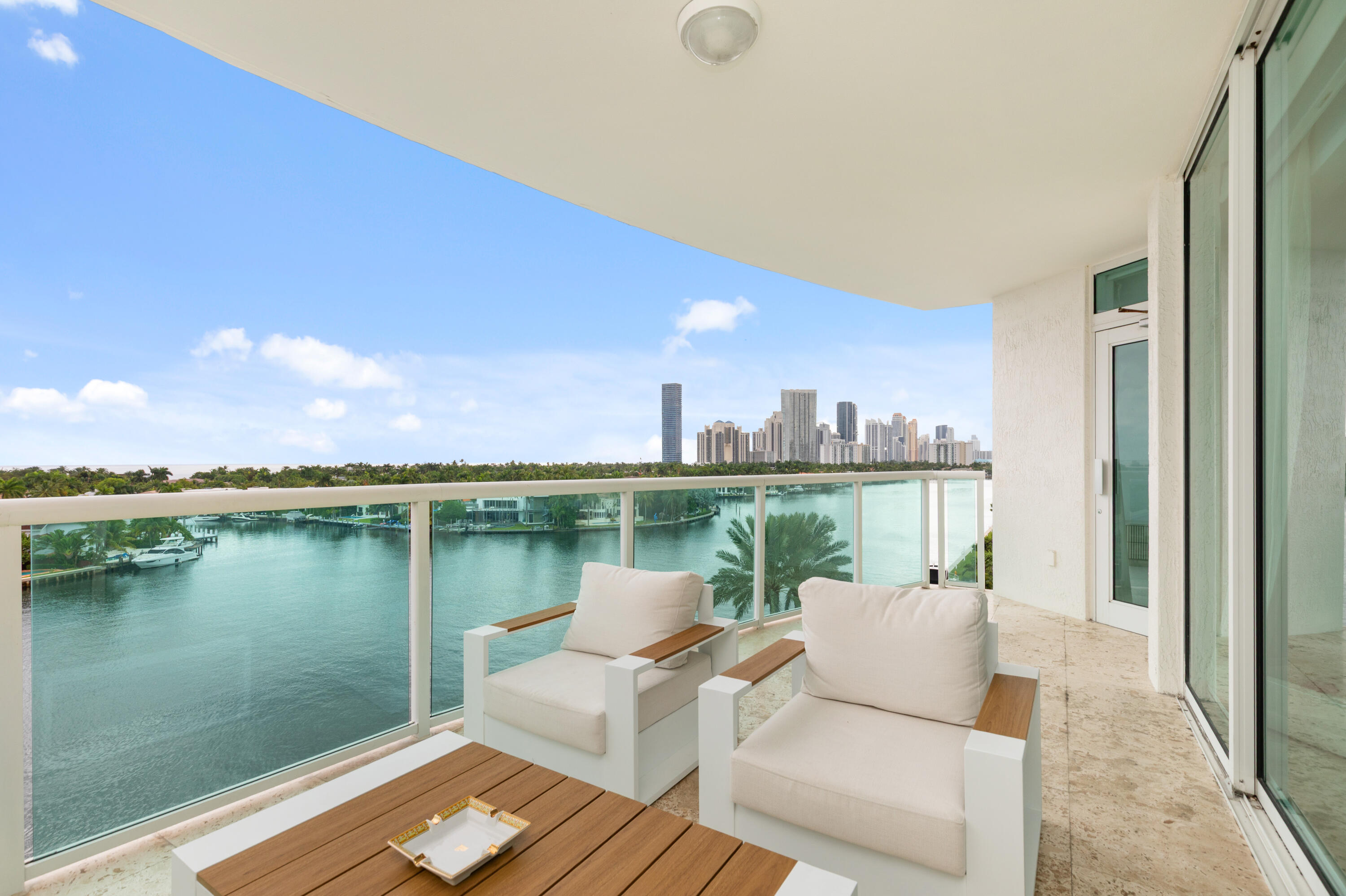 image Hamptons South63