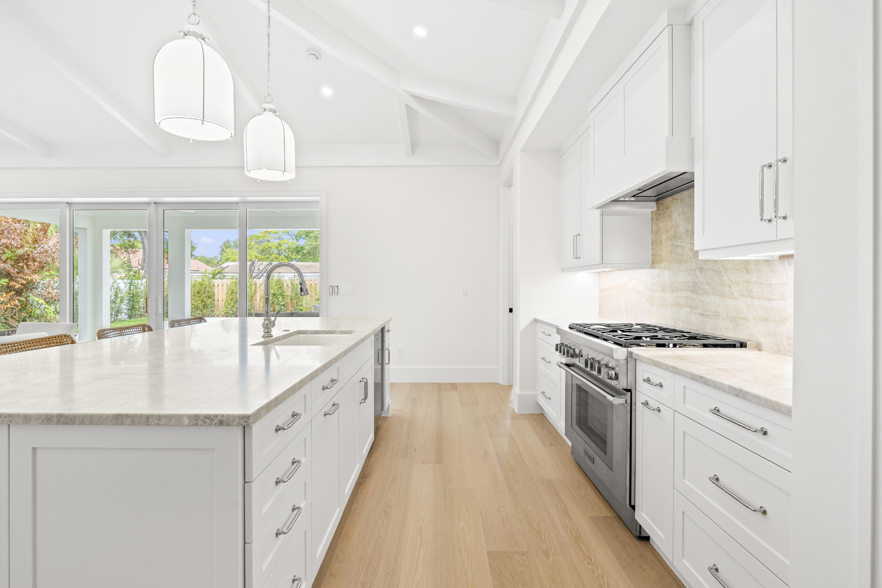 775 Acacia Vero Beach, FL 32963