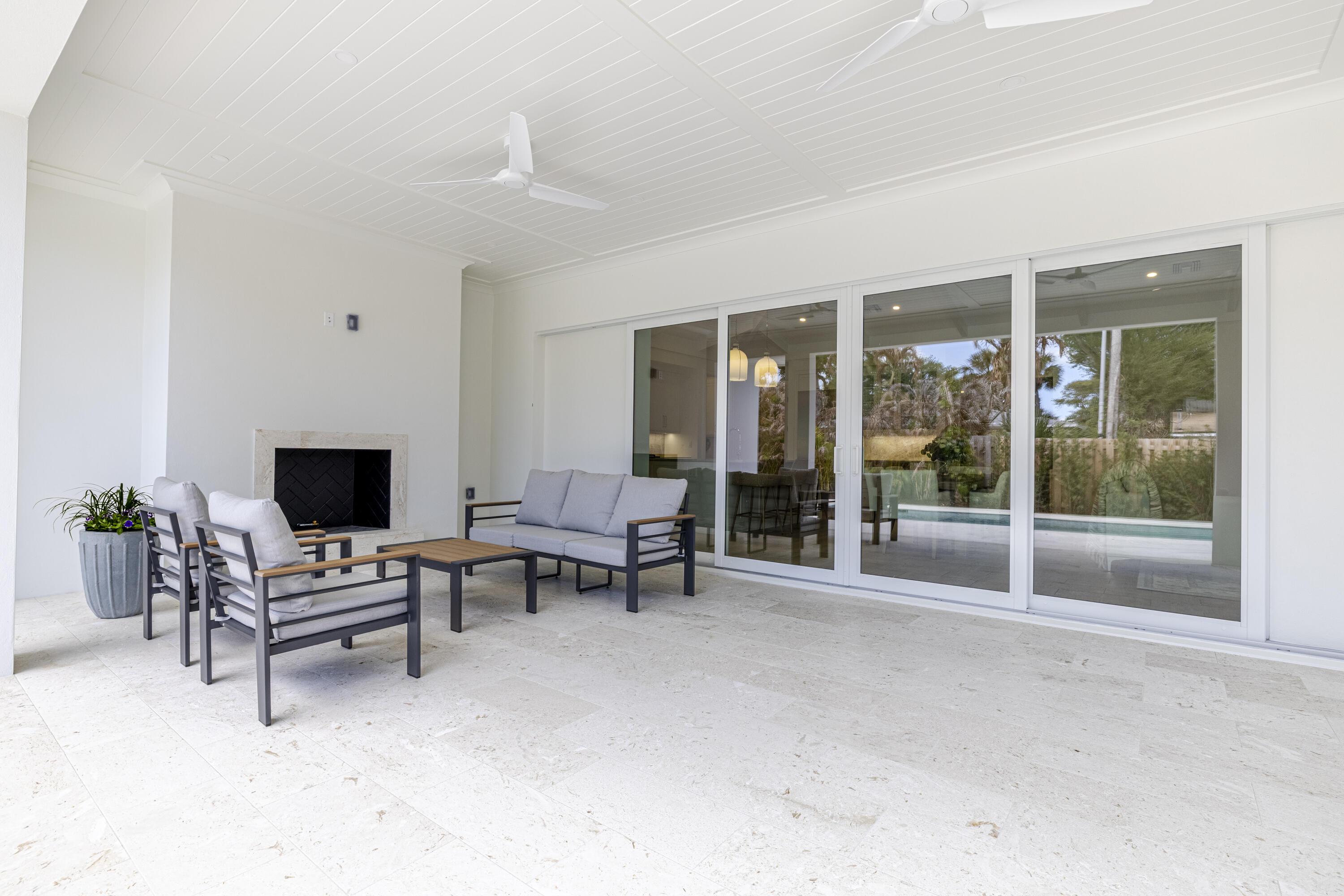 775 Acacia Vero Beach, FL 32963