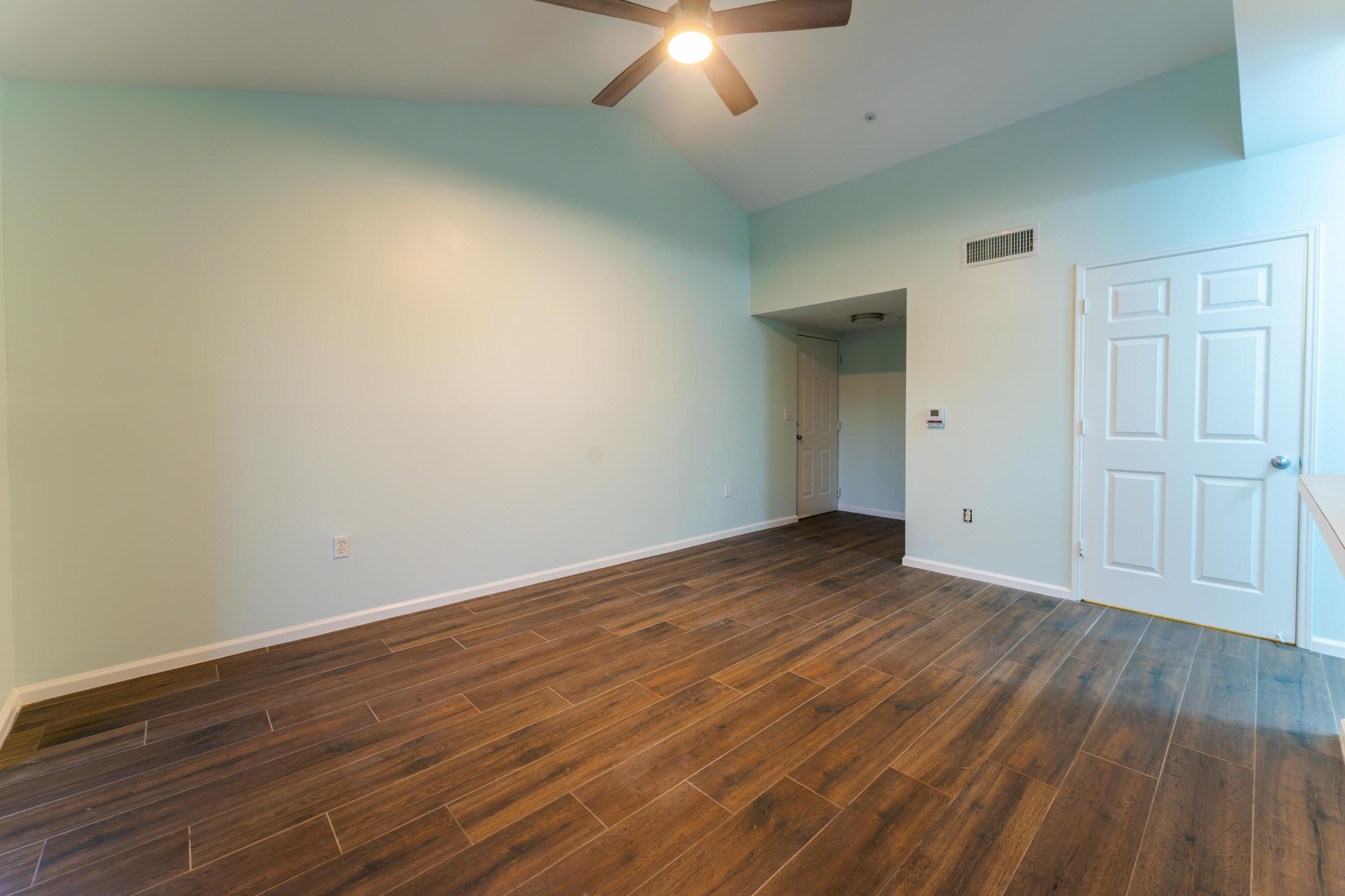 236 Village #1304 Tequesta, FL 33469