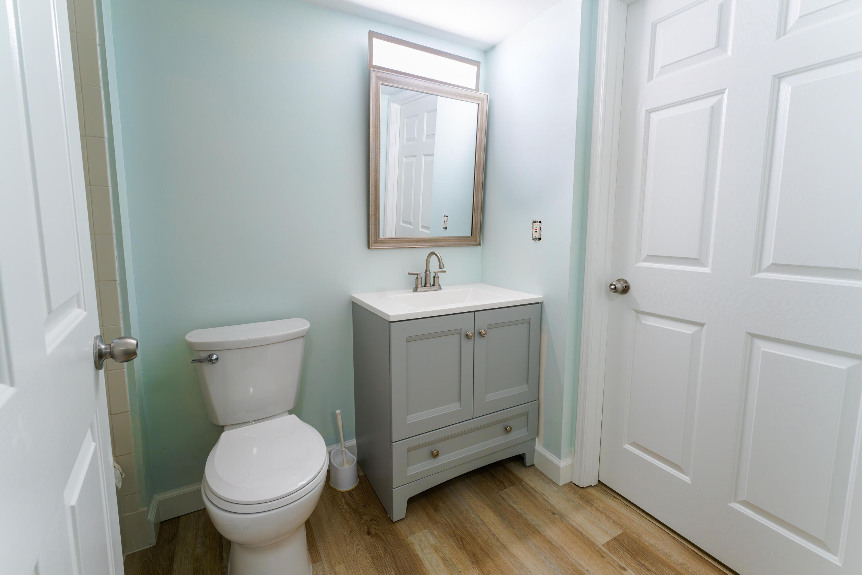 236 Village #1304 Tequesta, FL 33469