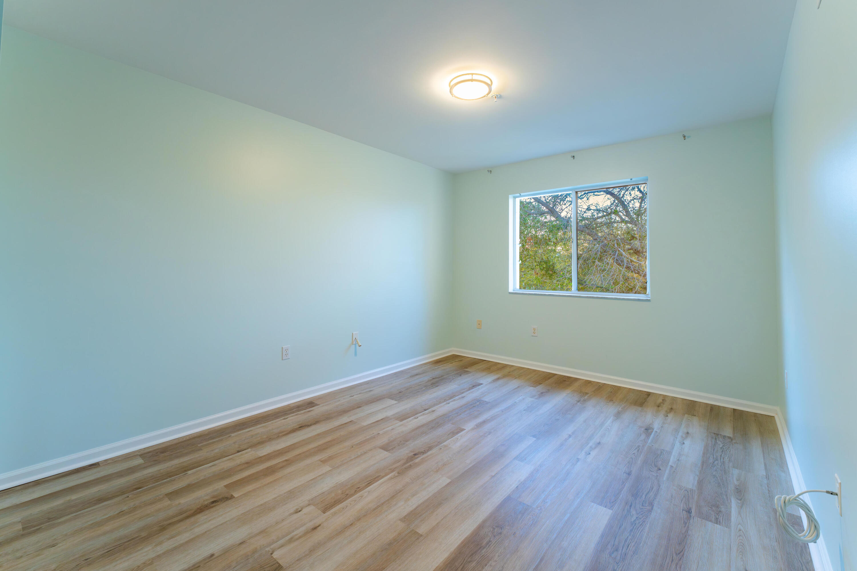 236 Village #1304 Tequesta, FL 33469